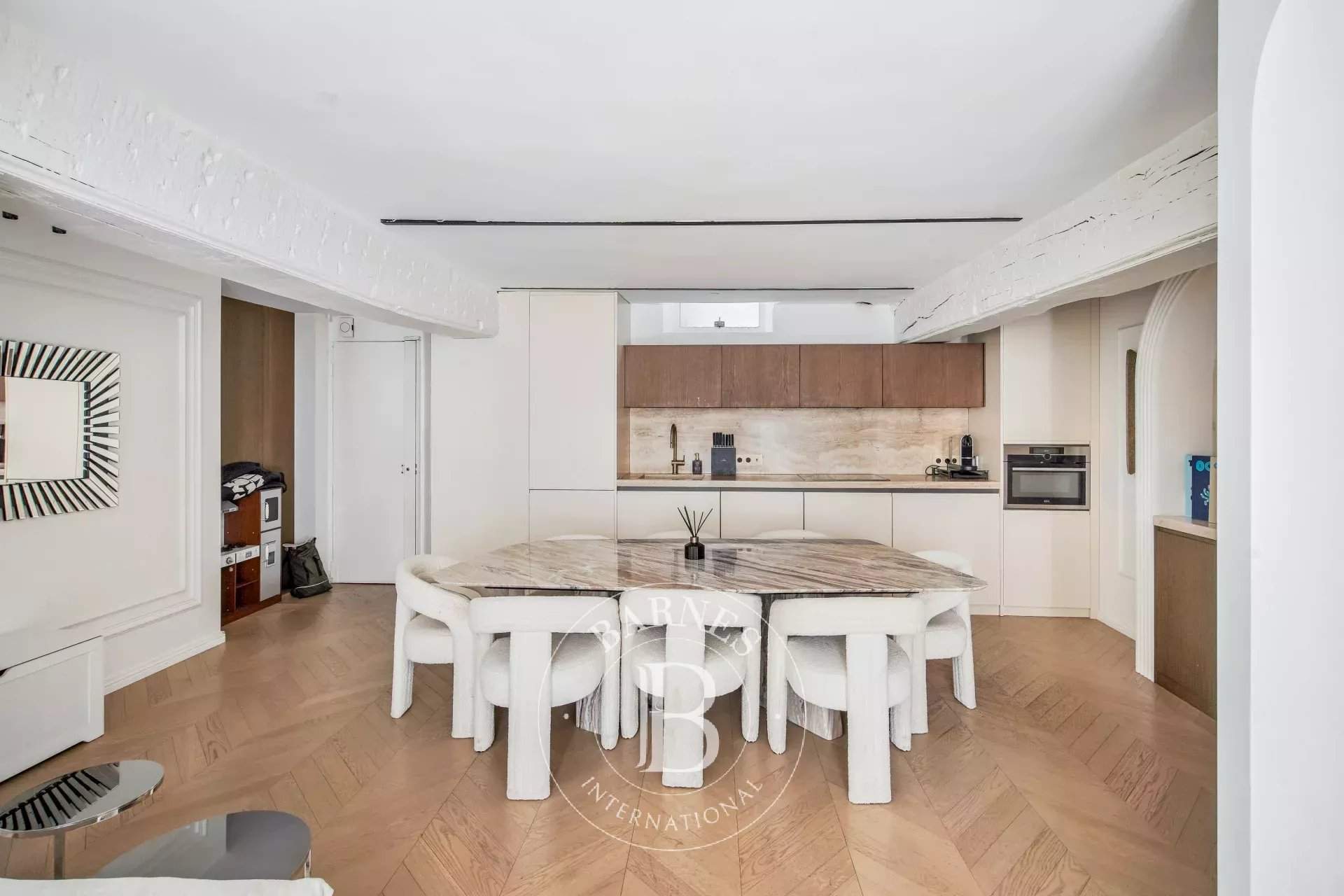 Paris  - Appartement 4 Pi&egrave;ces 2 Chambres - picture 6