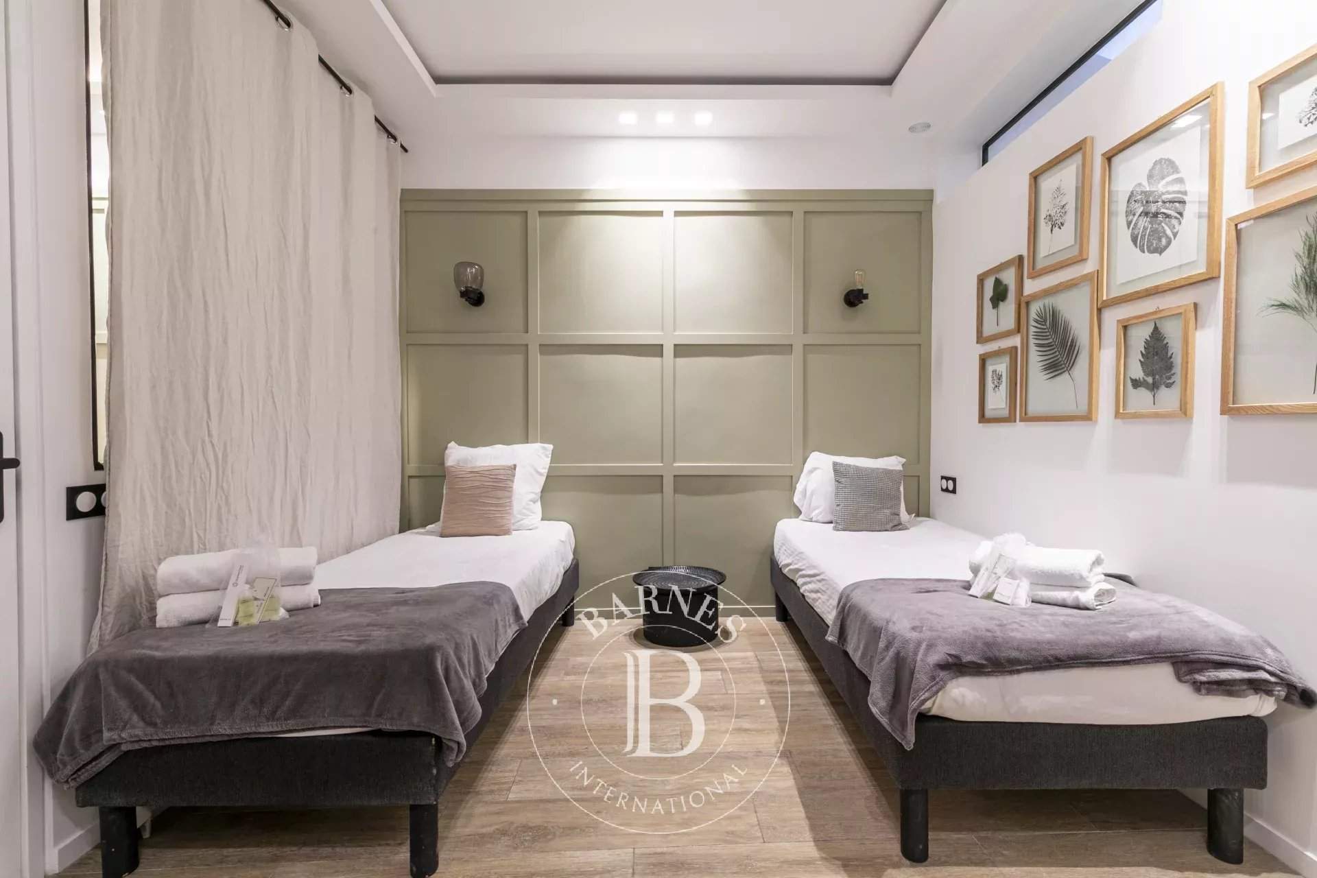 Paris  - Apartment 2 Bedrooms - picture 9