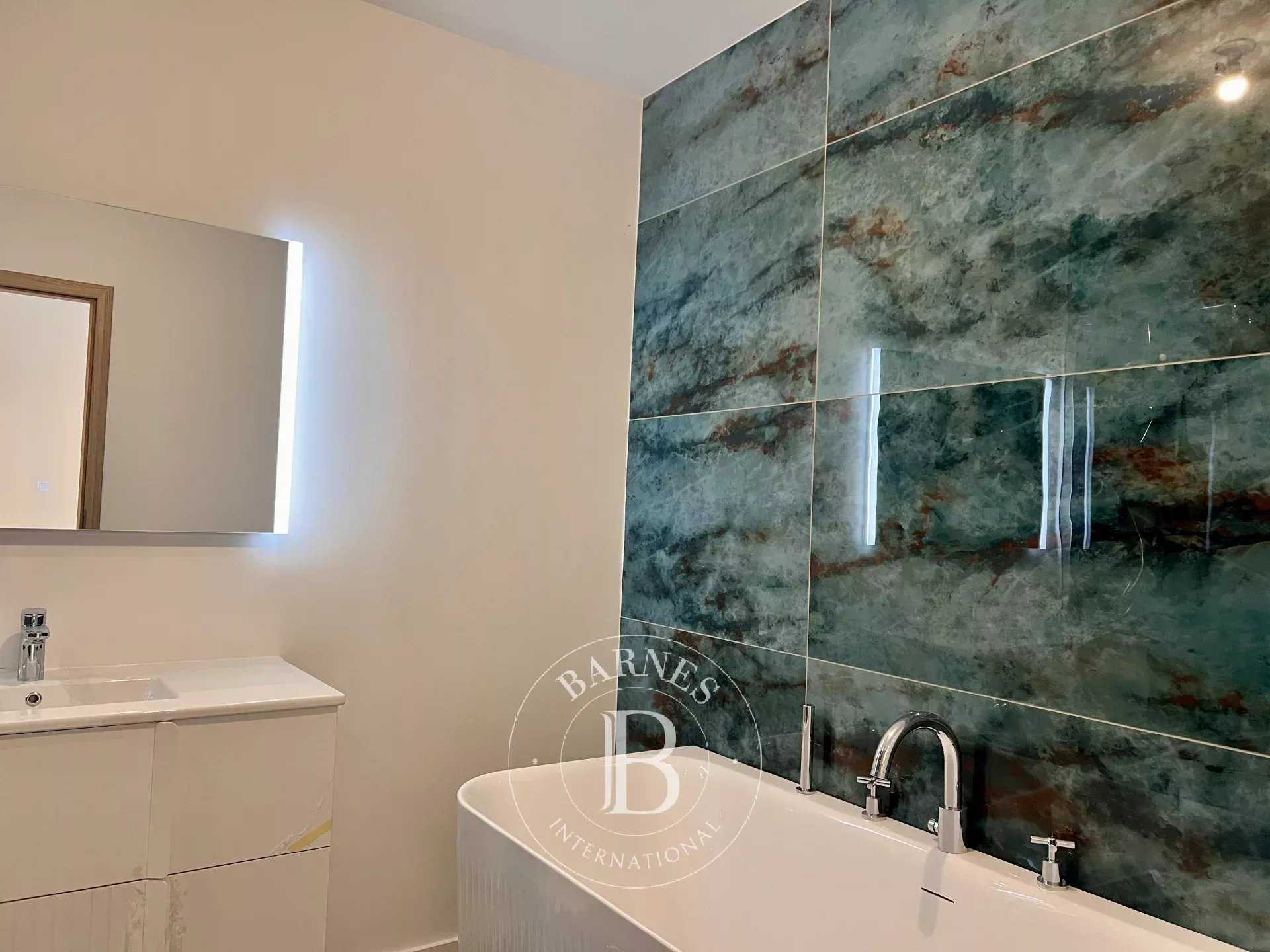 Beaune  - Appartement 6 Pi&egrave;ces 3 Chambres