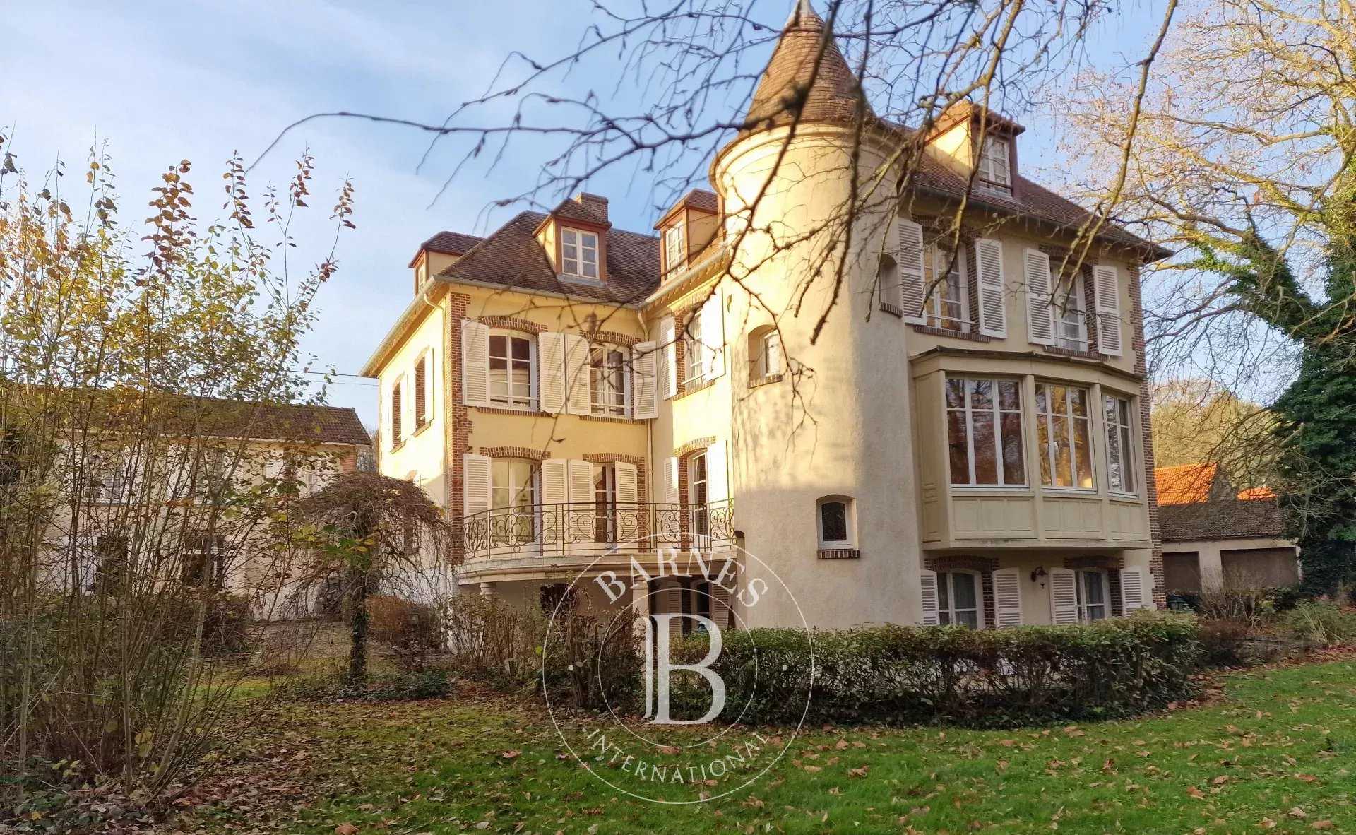 Poigny-la-Forêt  - Maison 13 Pi&egrave;ces 6 Chambres