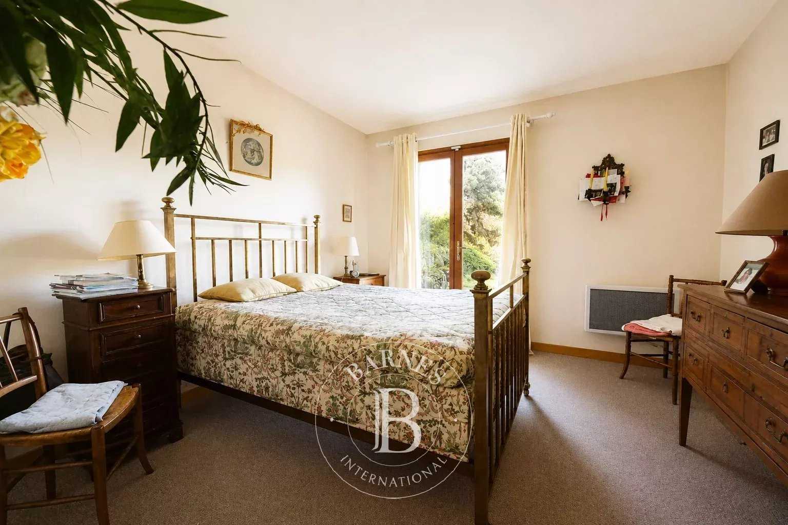 Belley  - Maison 7 Pi&egrave;ces 4 Chambres