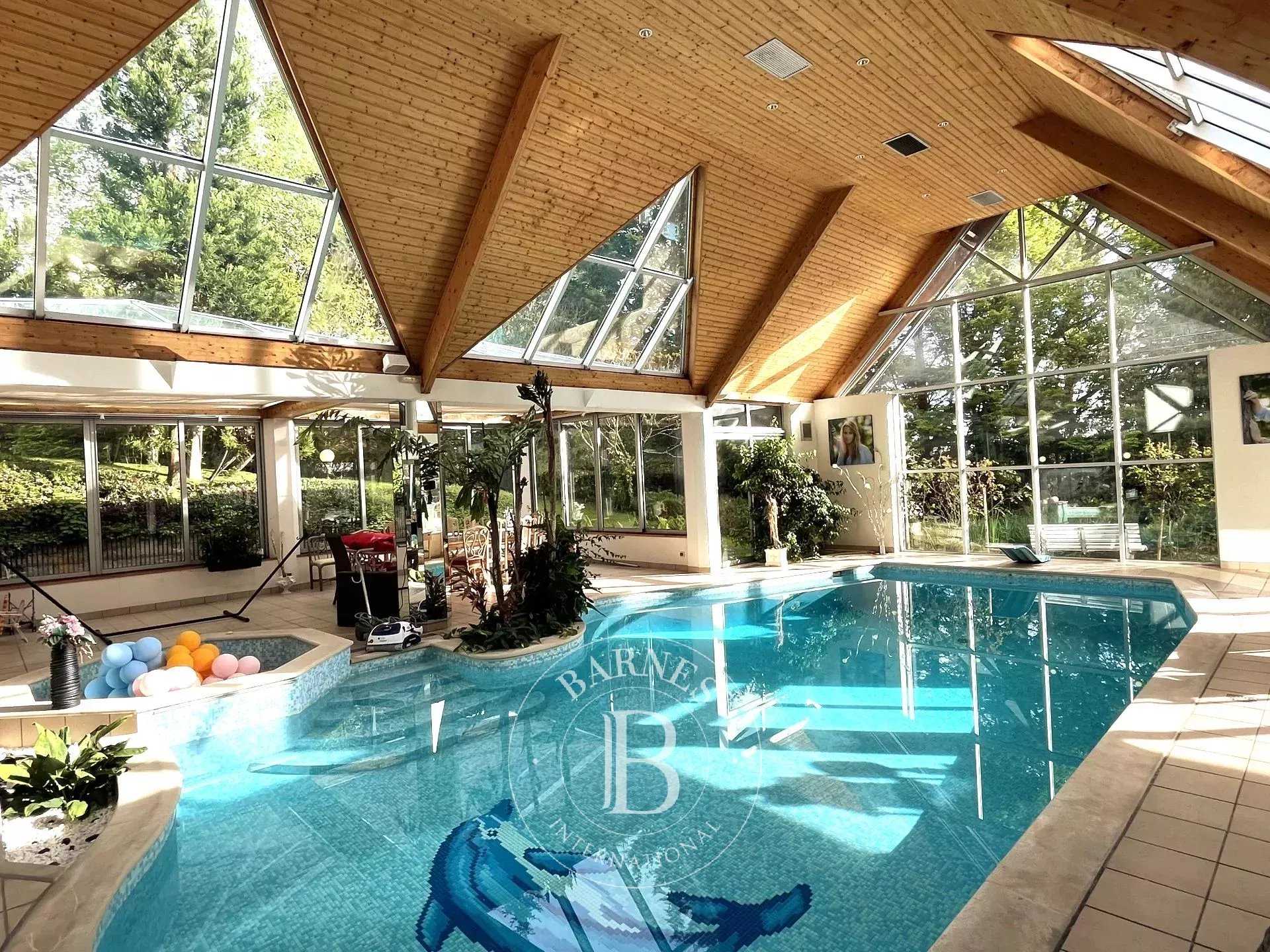 Saint-Aubin-le-Vertueux  - House 6 Bedrooms