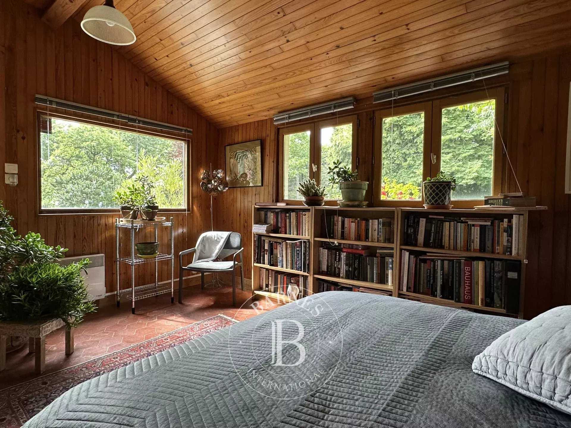 Saint-Vrain  - Maison 7 Pi&egrave;ces 6 Chambres