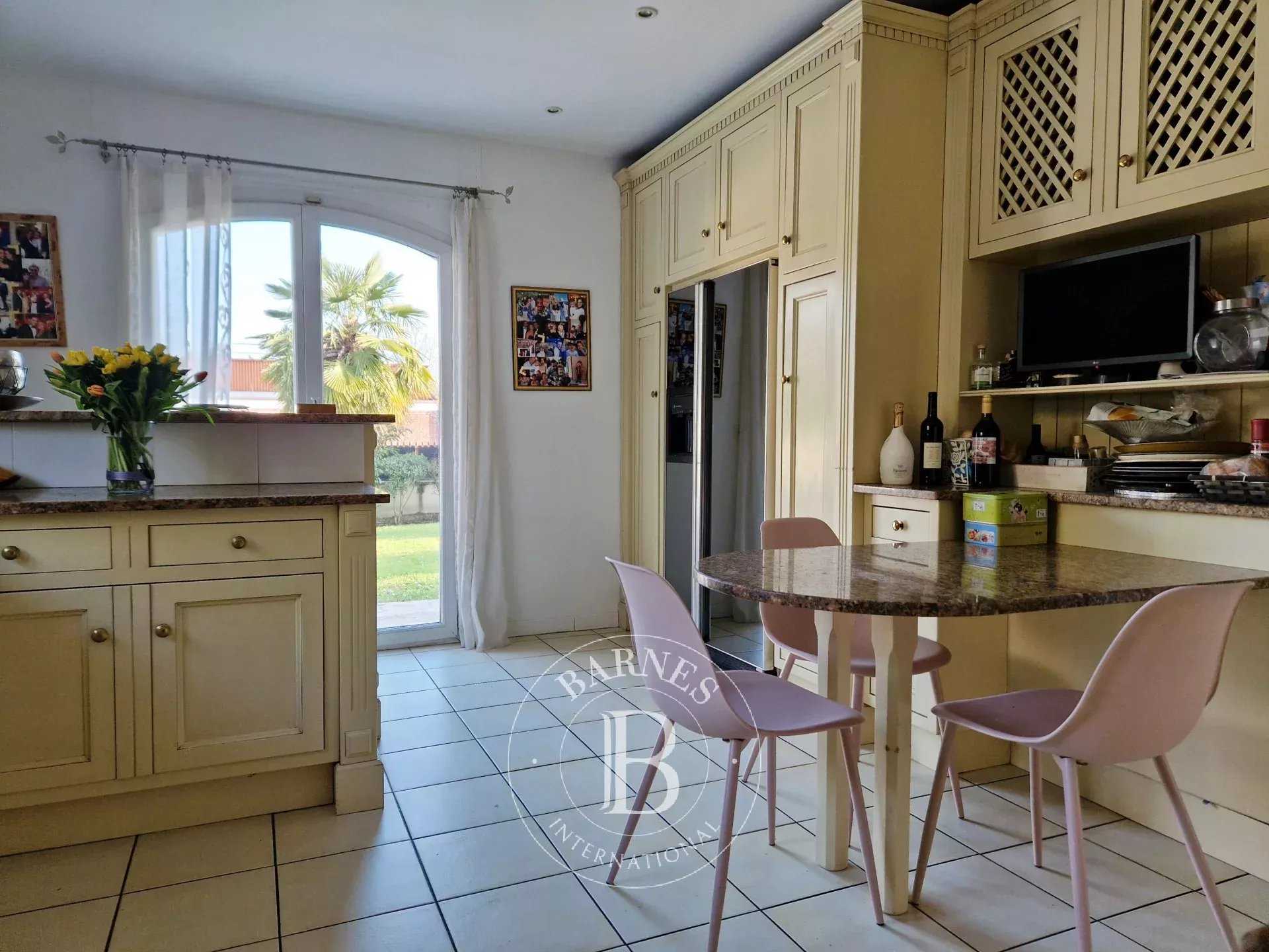 Saint-Gratien  - House 6 Bedrooms