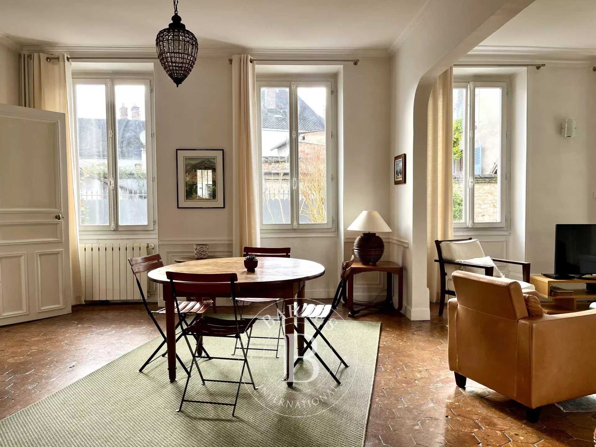 Fontainebleau  - Casa de pueblo 8 Cuartos 6 Habitaciones