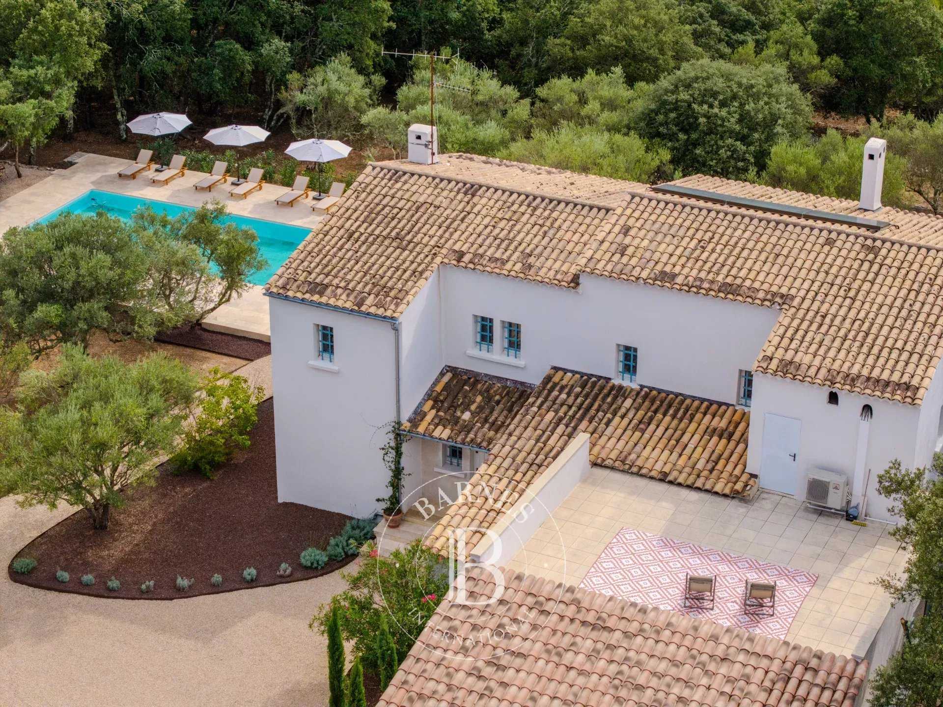 Le Thoronet  - Villa 12 Pi&egrave;ces 7 Chambres