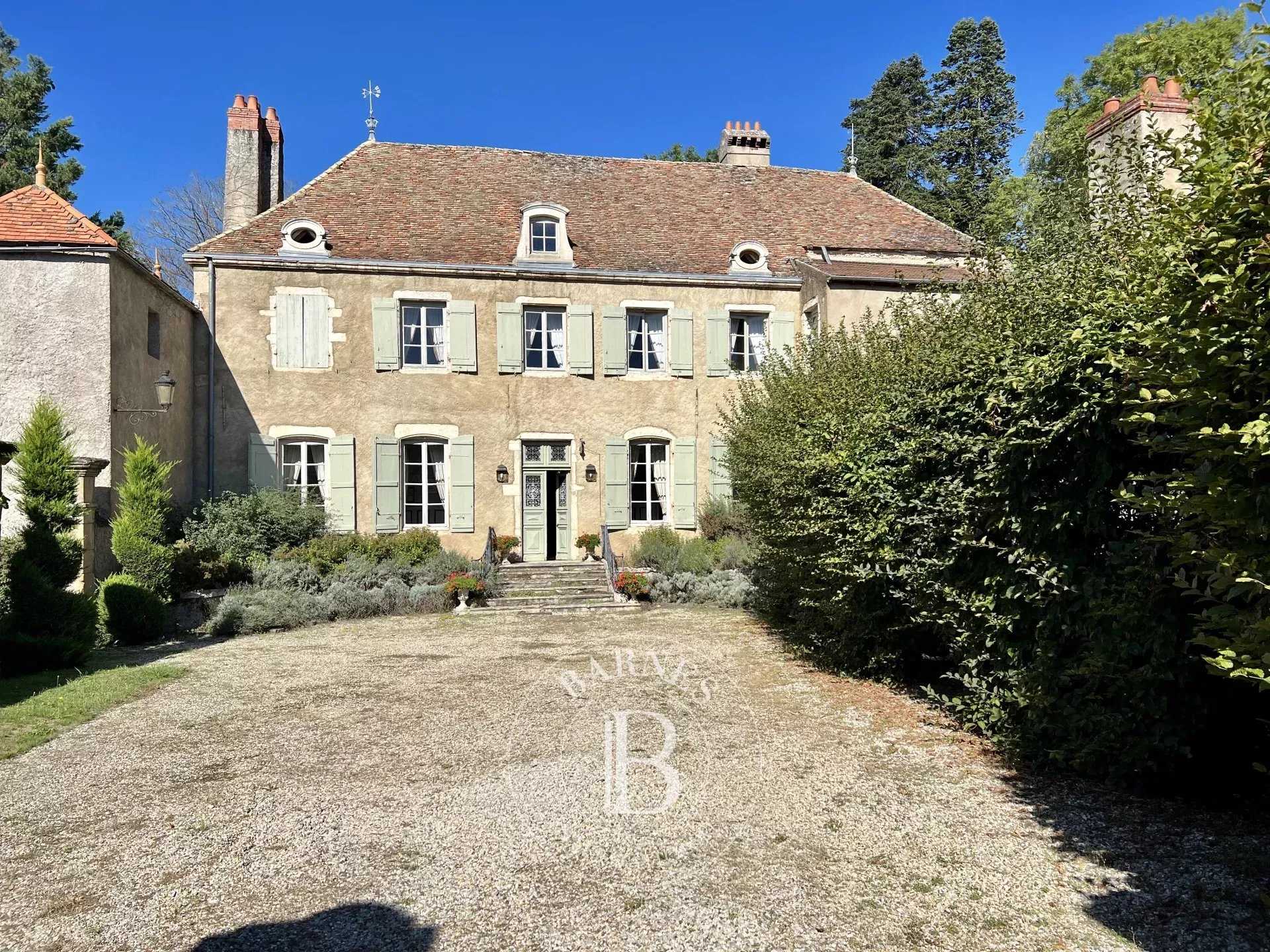 Beaune  - House 7 Bedrooms