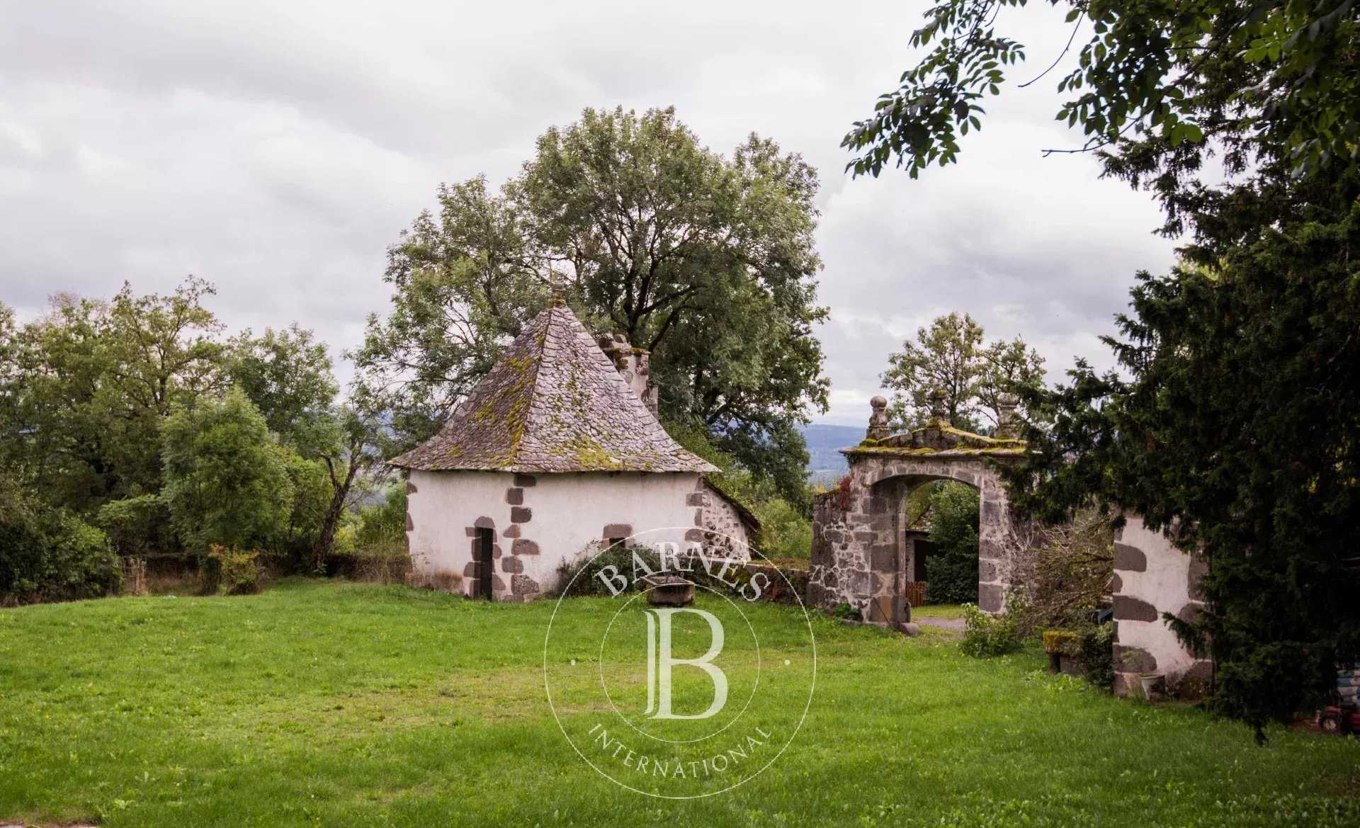 Mur-de-Barrez  - Château 13 Pi&egrave;ces 10 Chambres