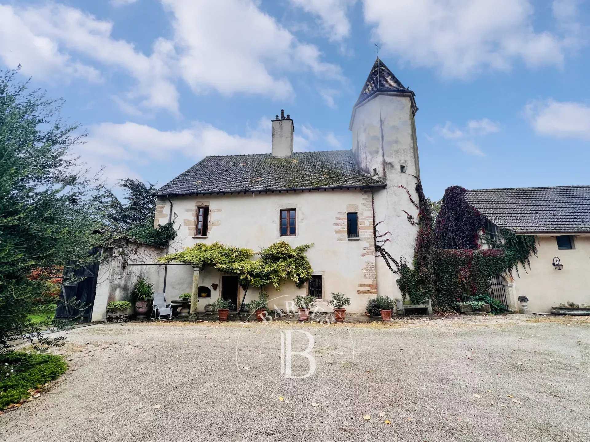 Beaune  - House 6 Bedrooms