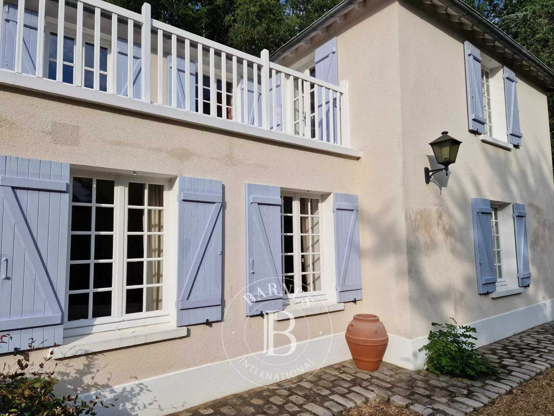 Milon-la-Chapelle  - Maison 12 Pi&egrave;ces 6 Chambres