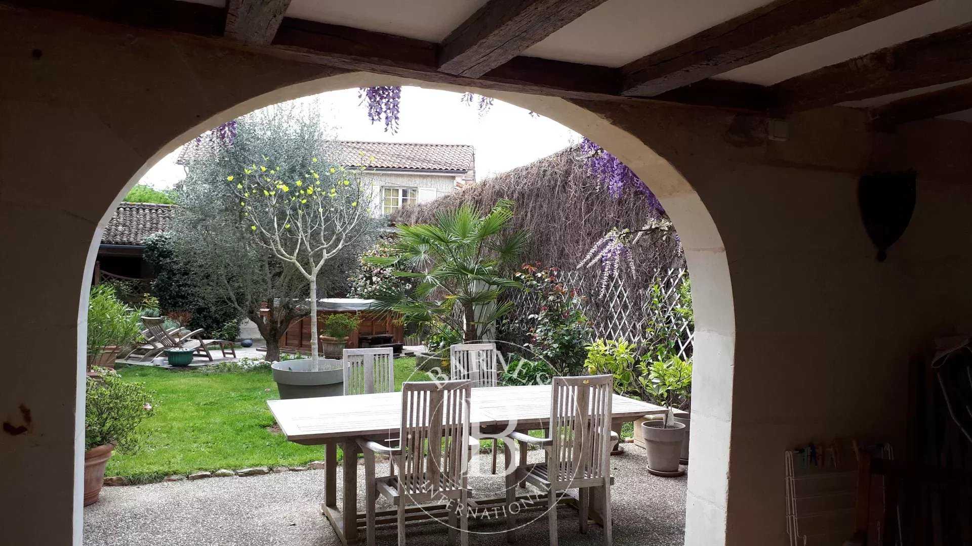 Loudun  - Mansion 5 Bedrooms