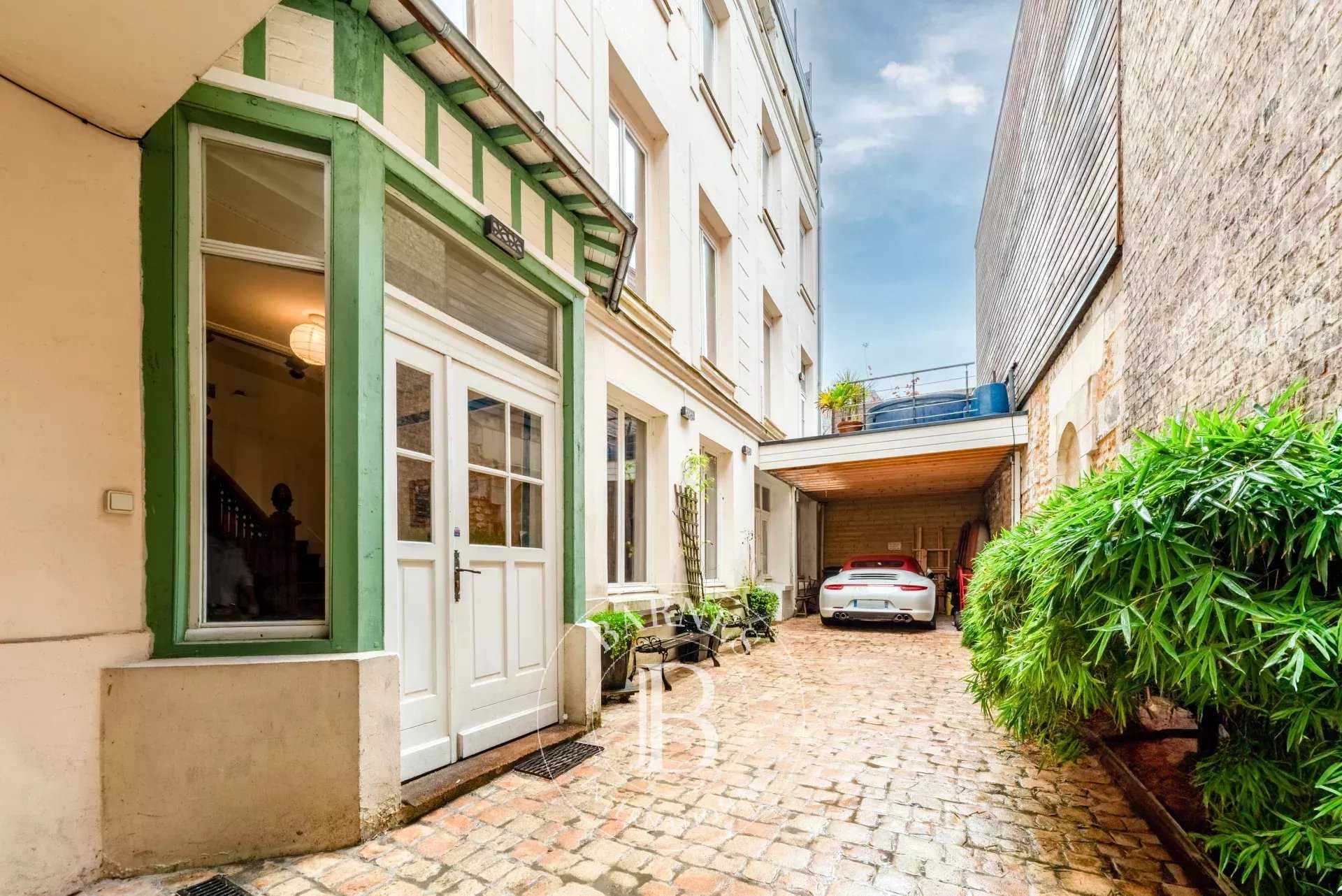 Rouen  - Hôtel particulier 9 Pi&egrave;ces 5 Chambres