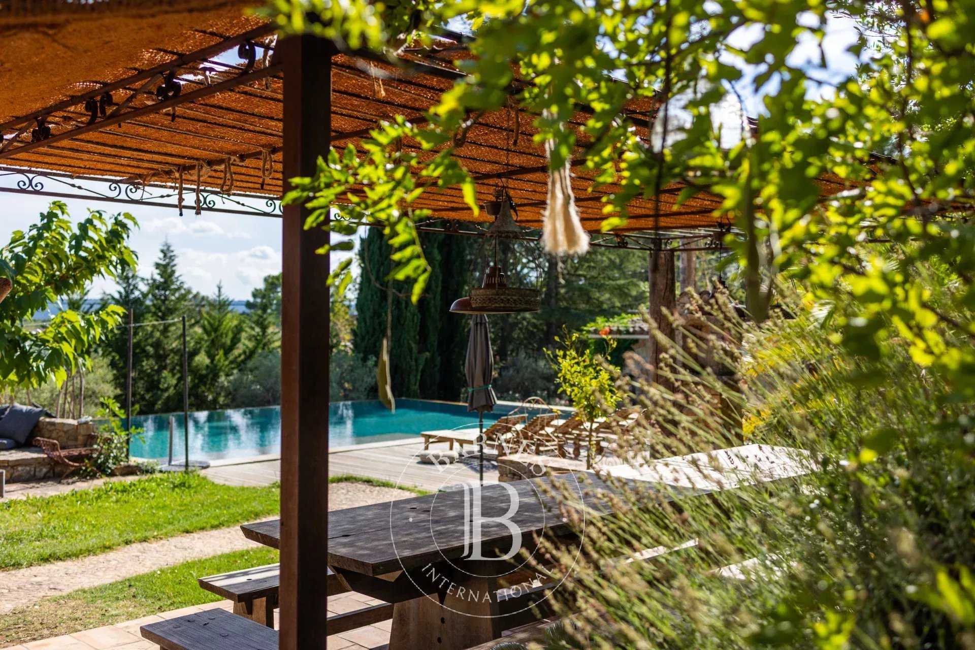 Entrecasteaux  - Property 13 Bedrooms