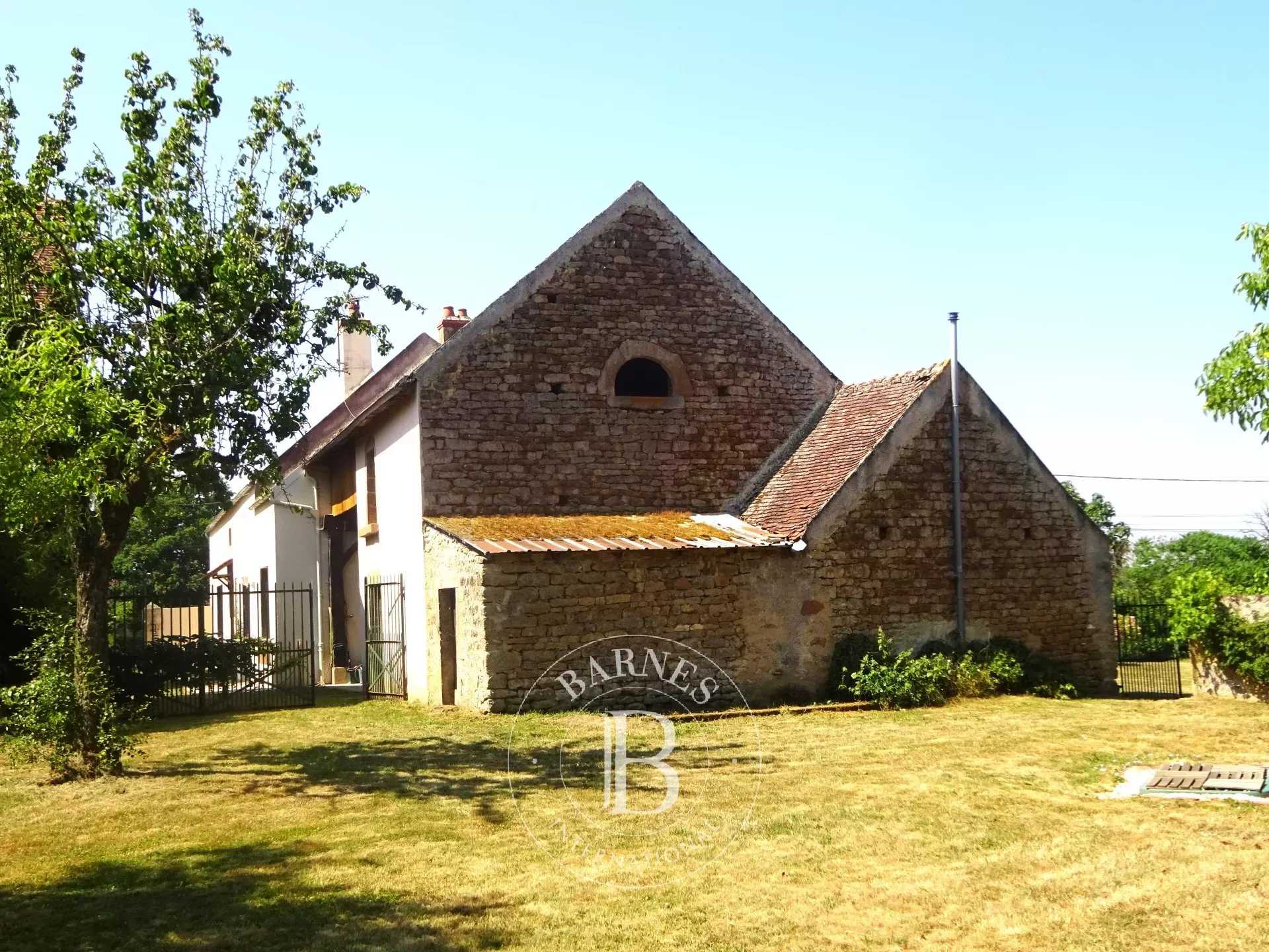 Semur-en-Auxois  - Maison de village 9 Pièces 7 Chambres