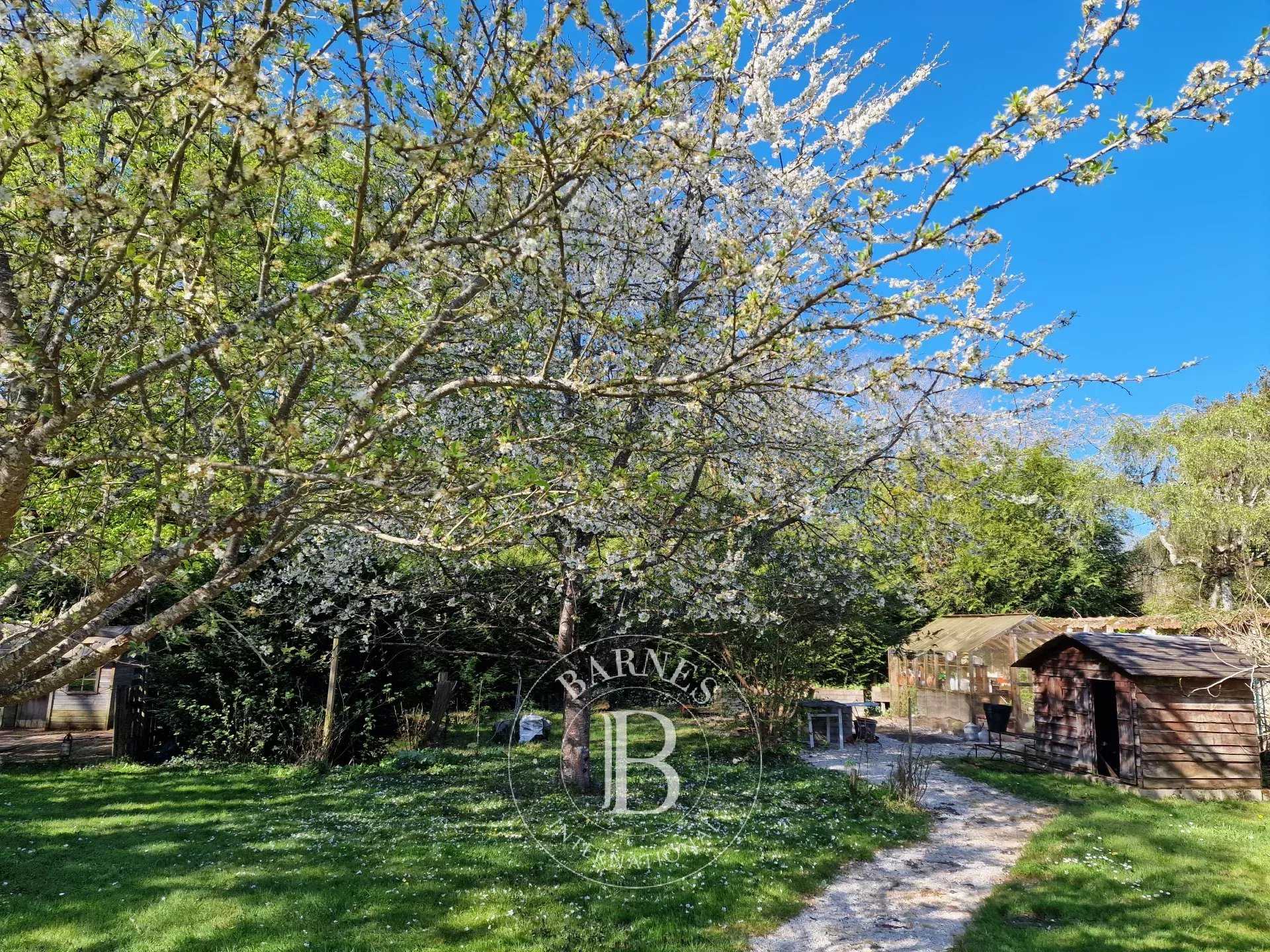 Vieille-Église-en-Yvelines  - Maison 13 Pi&egrave;ces 7 Chambres