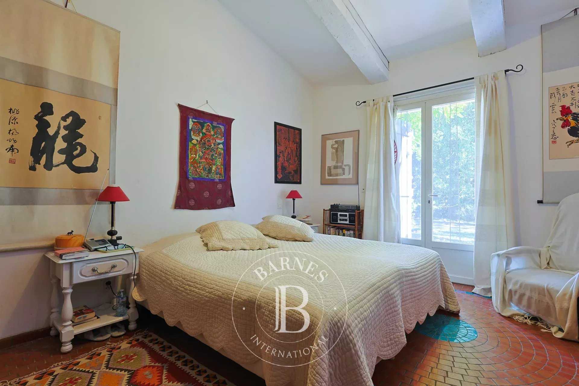 Entrecasteaux  - Property 7 Bedrooms