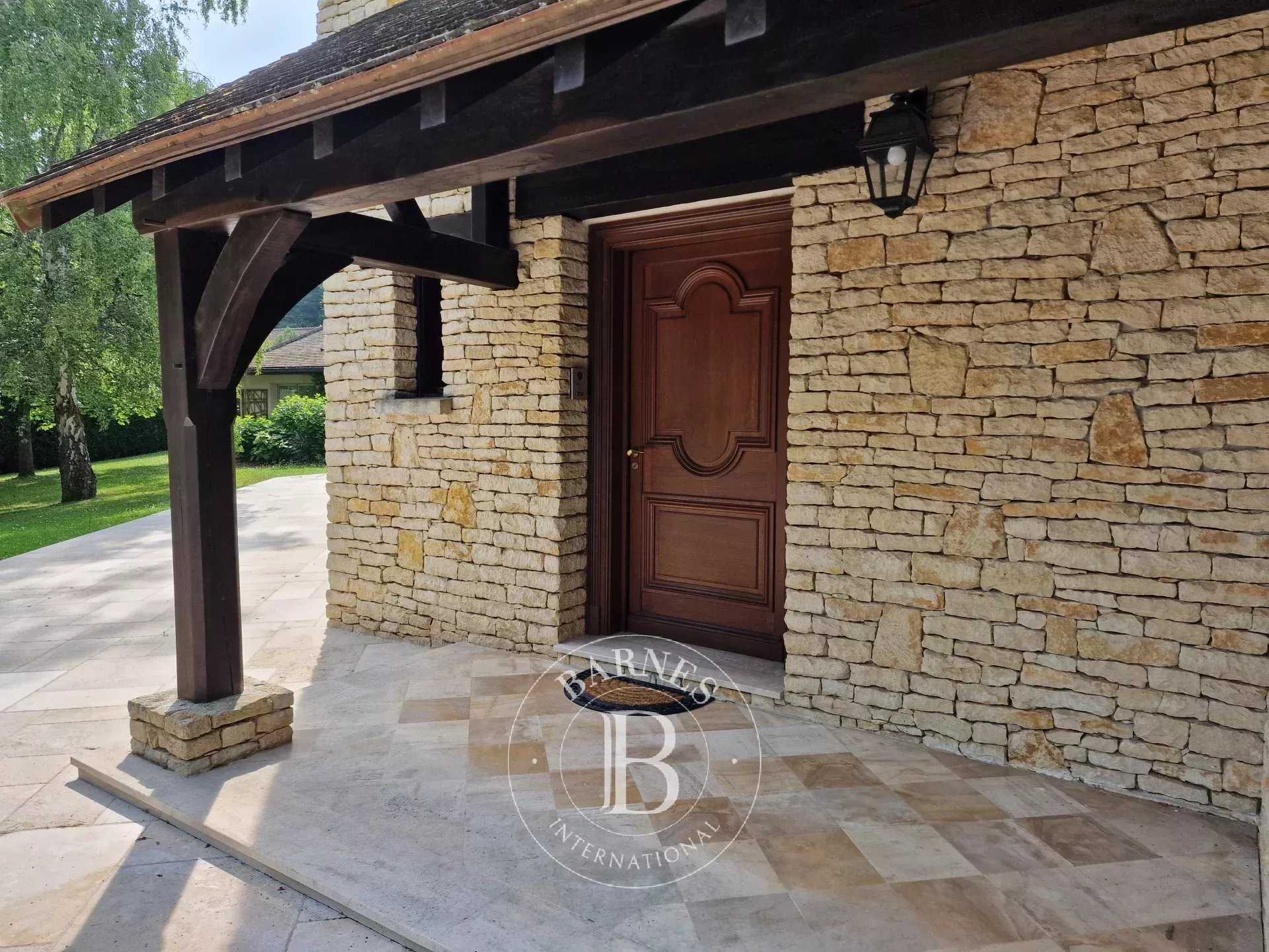 Saint-Rémy-l'Honoré  - House 6 Bedrooms