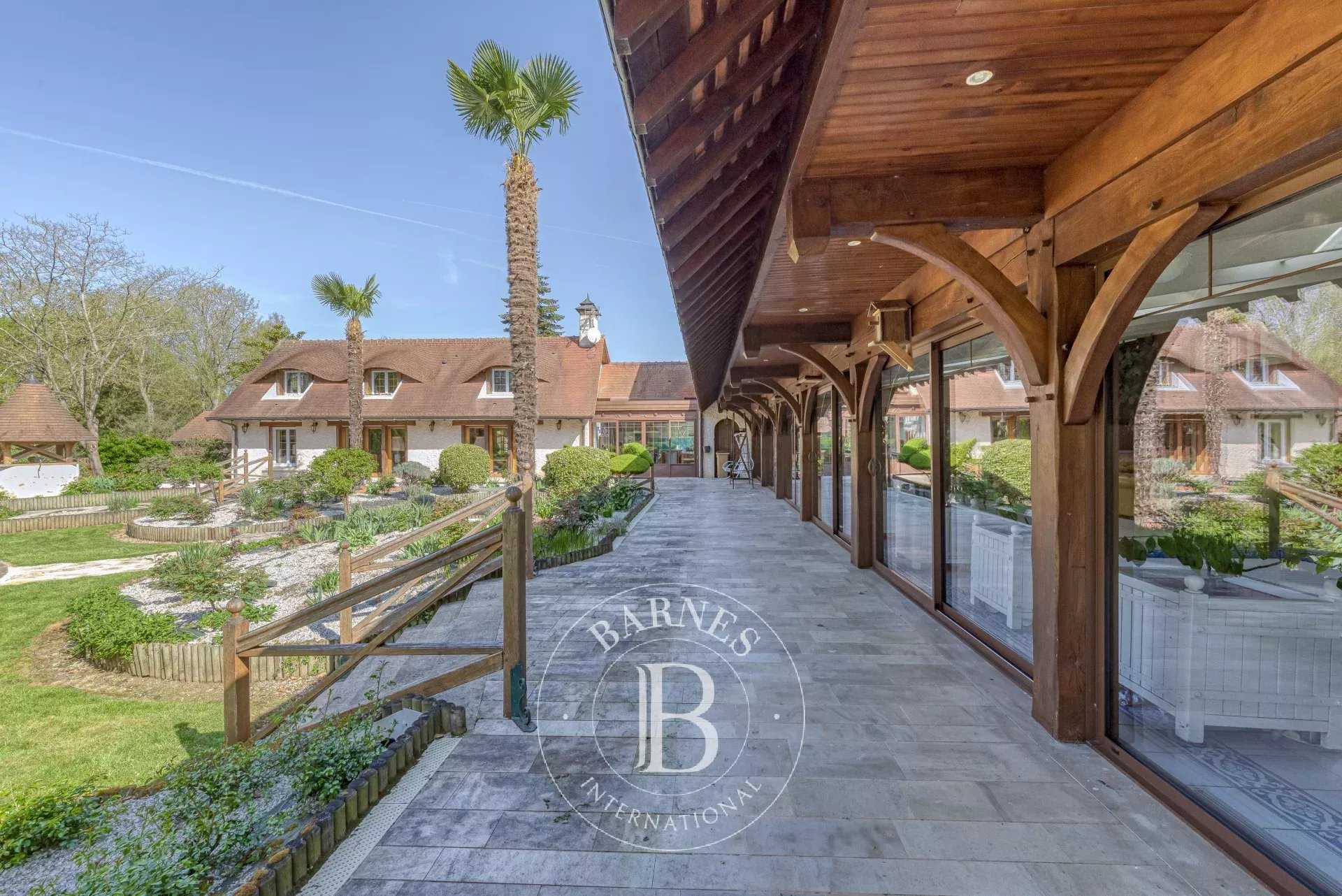 Montbizot  - Casa 10 Cuartos 5 Habitaciones