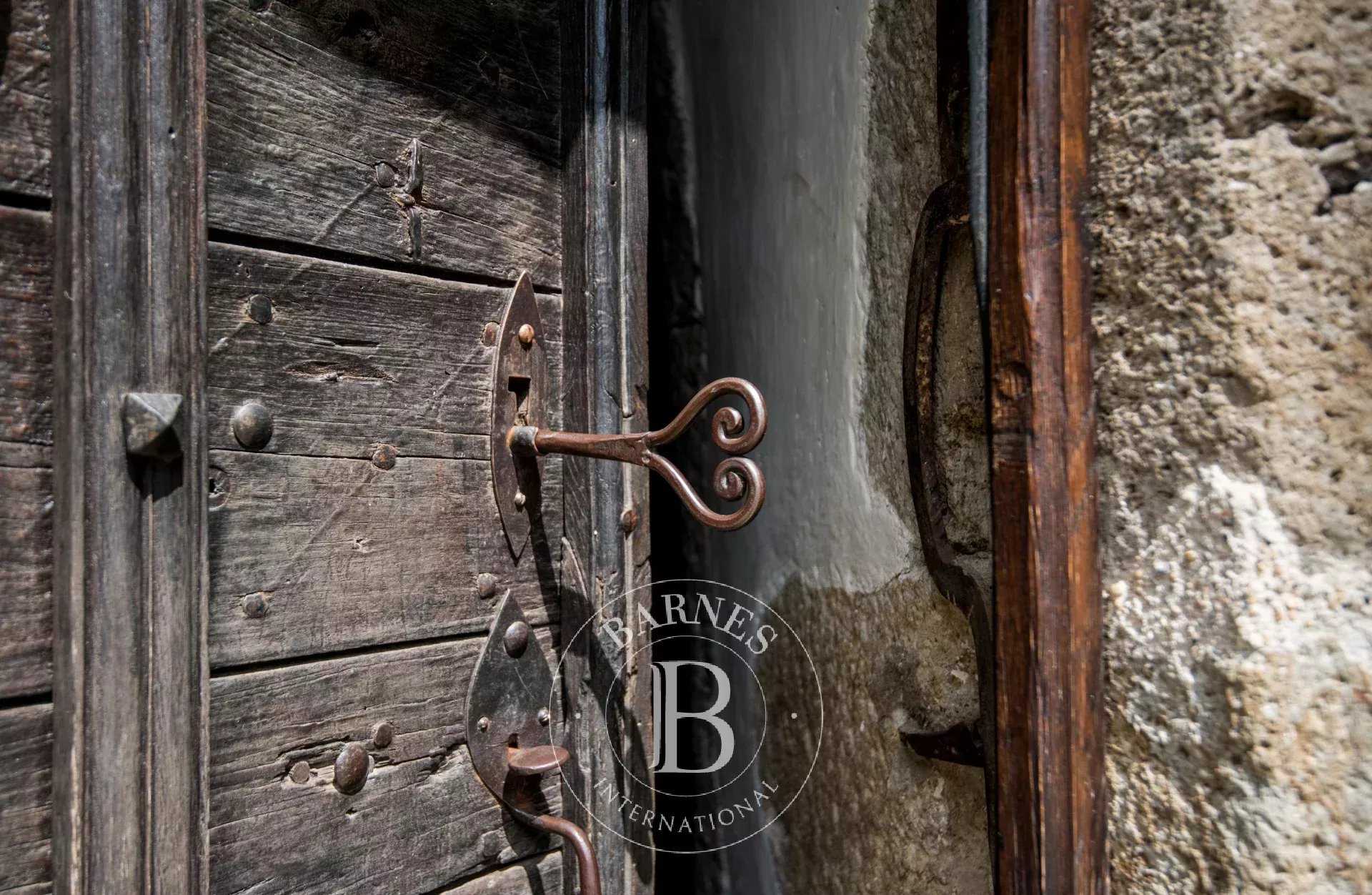 Aurillac  - Château 20 Pièces