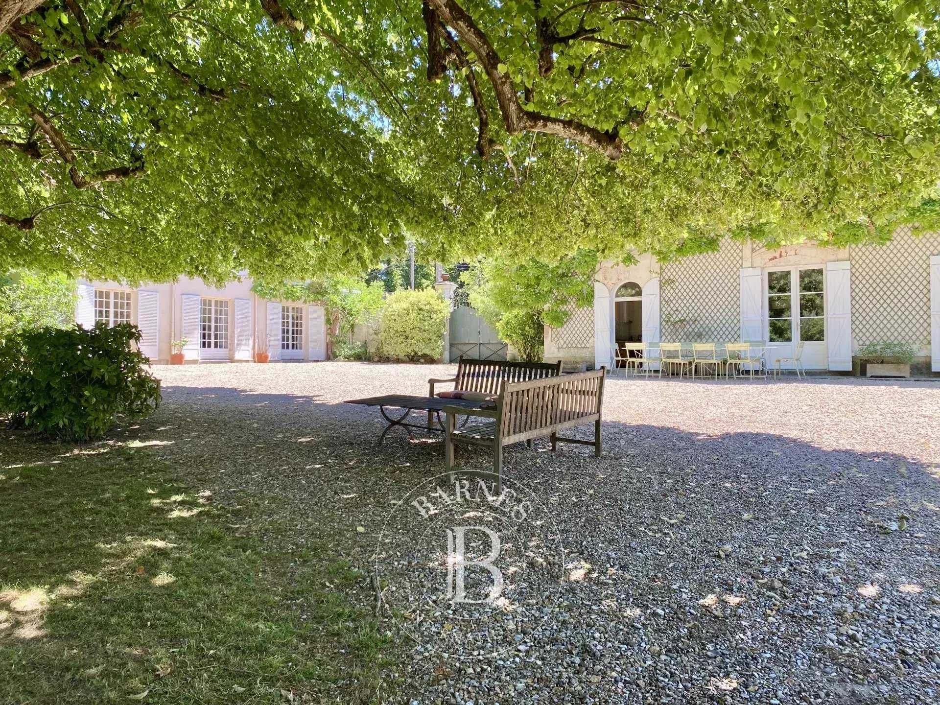 Fontainebleau  - Property 10 Bedrooms