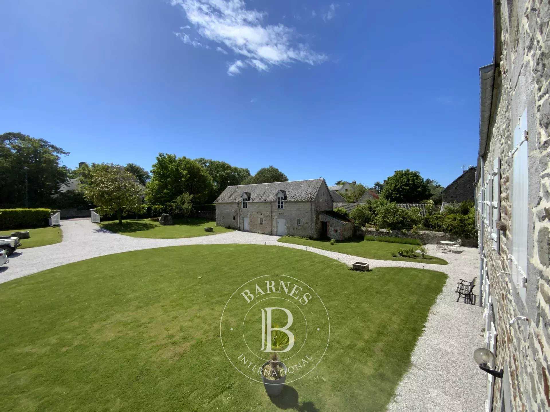 Montmartin-sur-Mer  - Maison 9 Pi&egrave;ces 6 Chambres