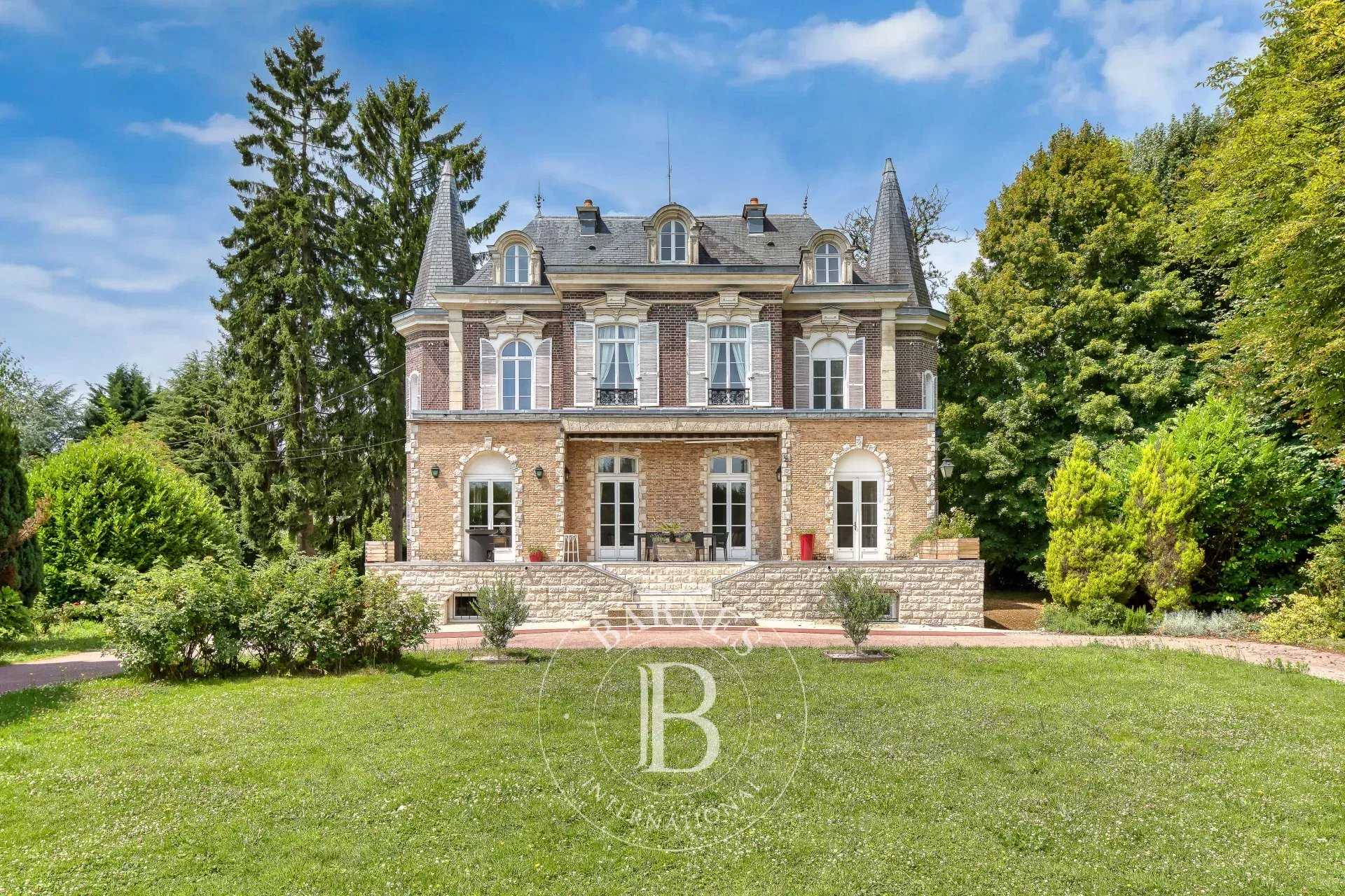 Bois-Guillaume  - Casa solariega 18 Cuartos