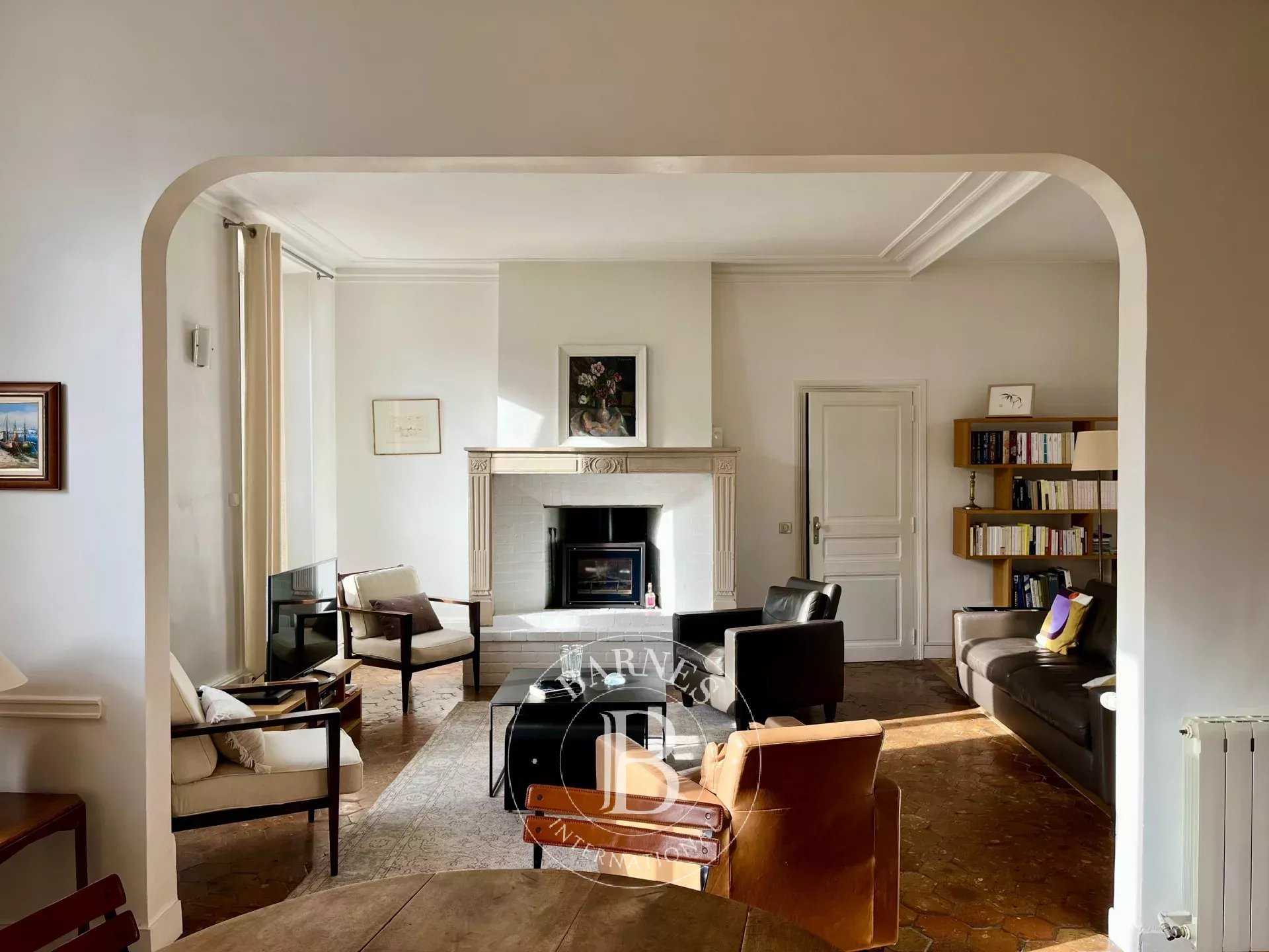 Fontainebleau  - Casa de pueblo 8 Cuartos 6 Habitaciones