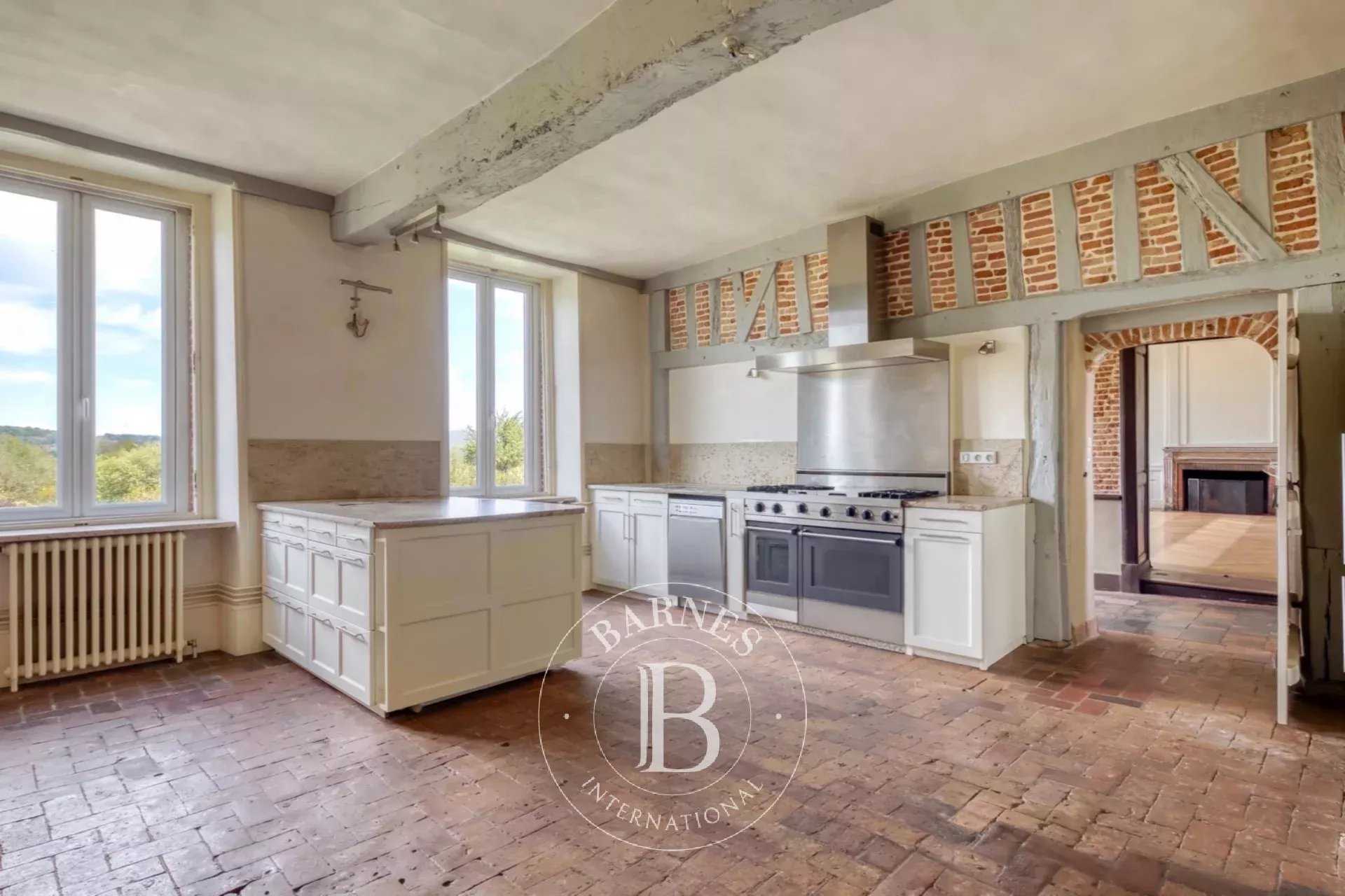 Gournay-en-Bray  - Manoir 18 Pi&egrave;ces 10 Chambres