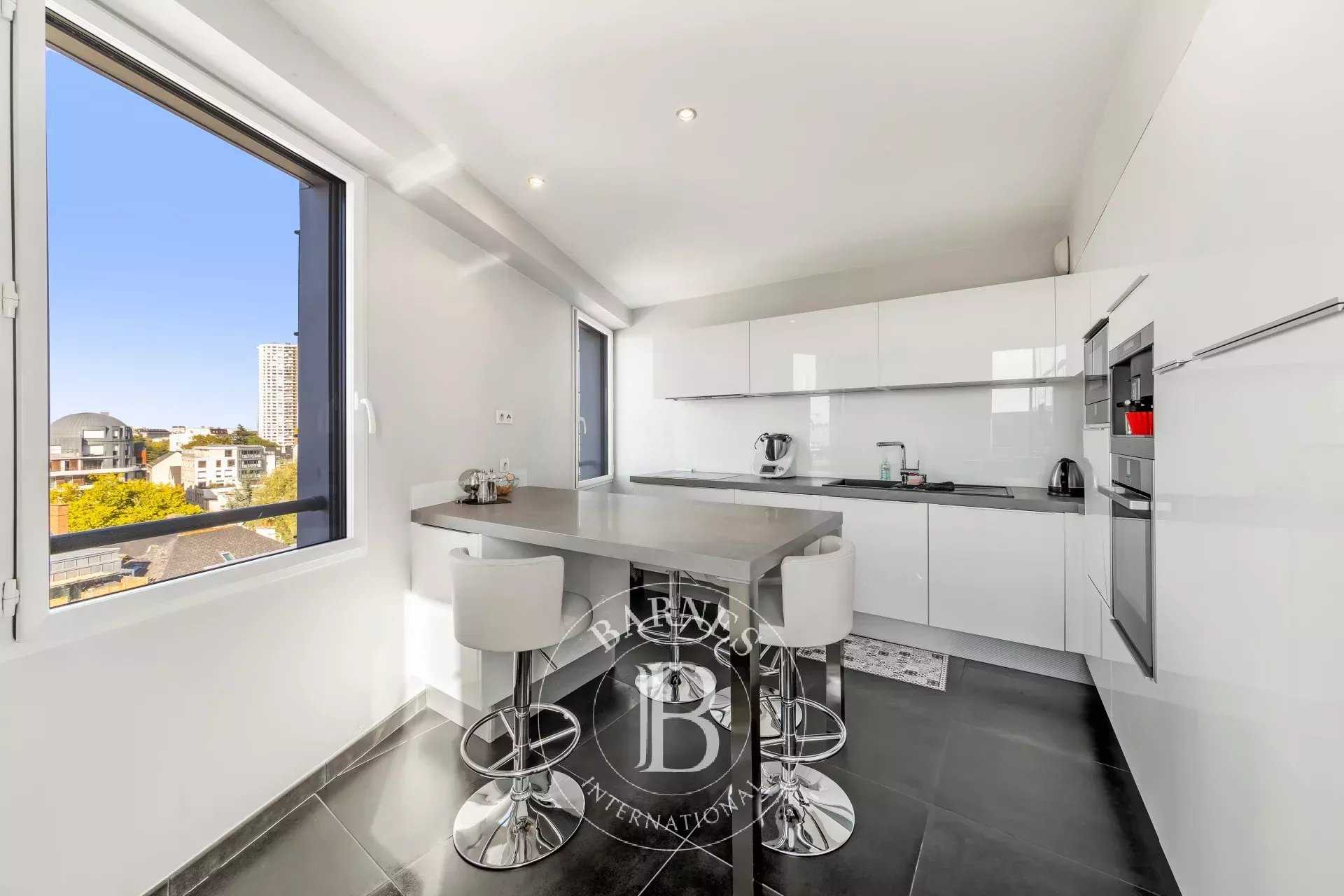 Rennes  - Appartement 5 Pi&egrave;ces 3 Chambres