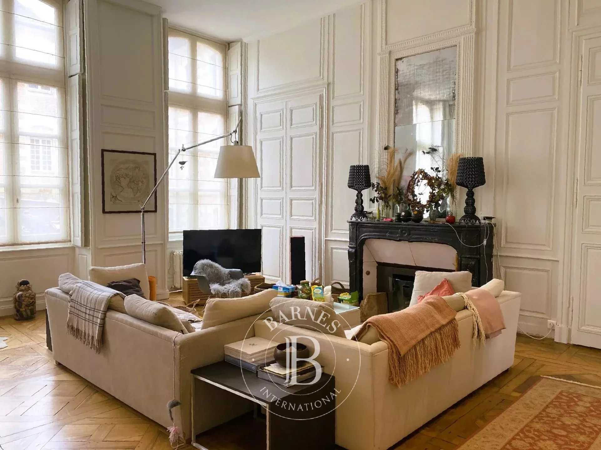 Rennes  - Apartment 5 Bedrooms