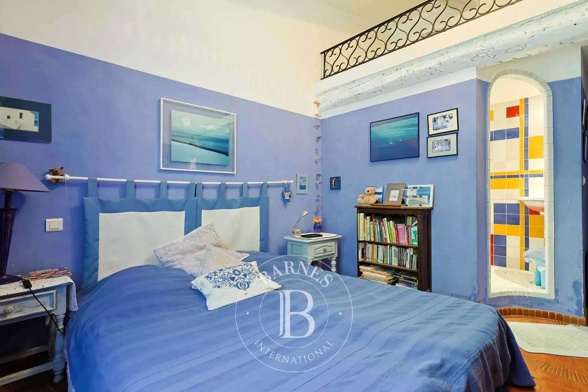 Entrecasteaux  - Property 7 Bedrooms