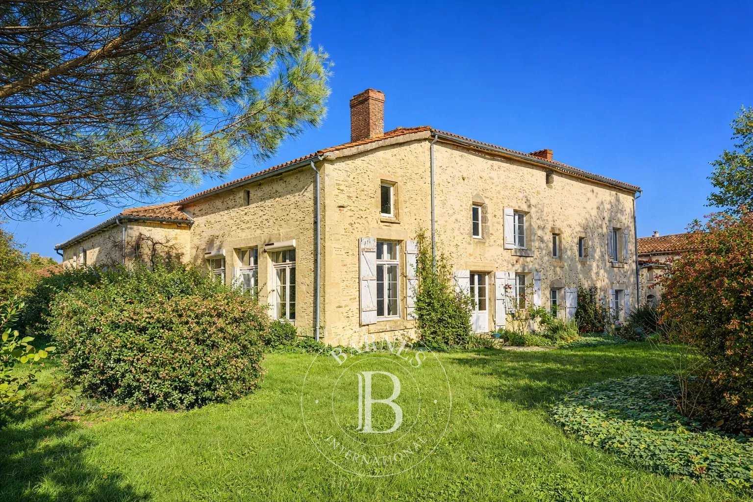 La Châtaigneraie  - Maison 15 Pi&egrave;ces 7 Chambres