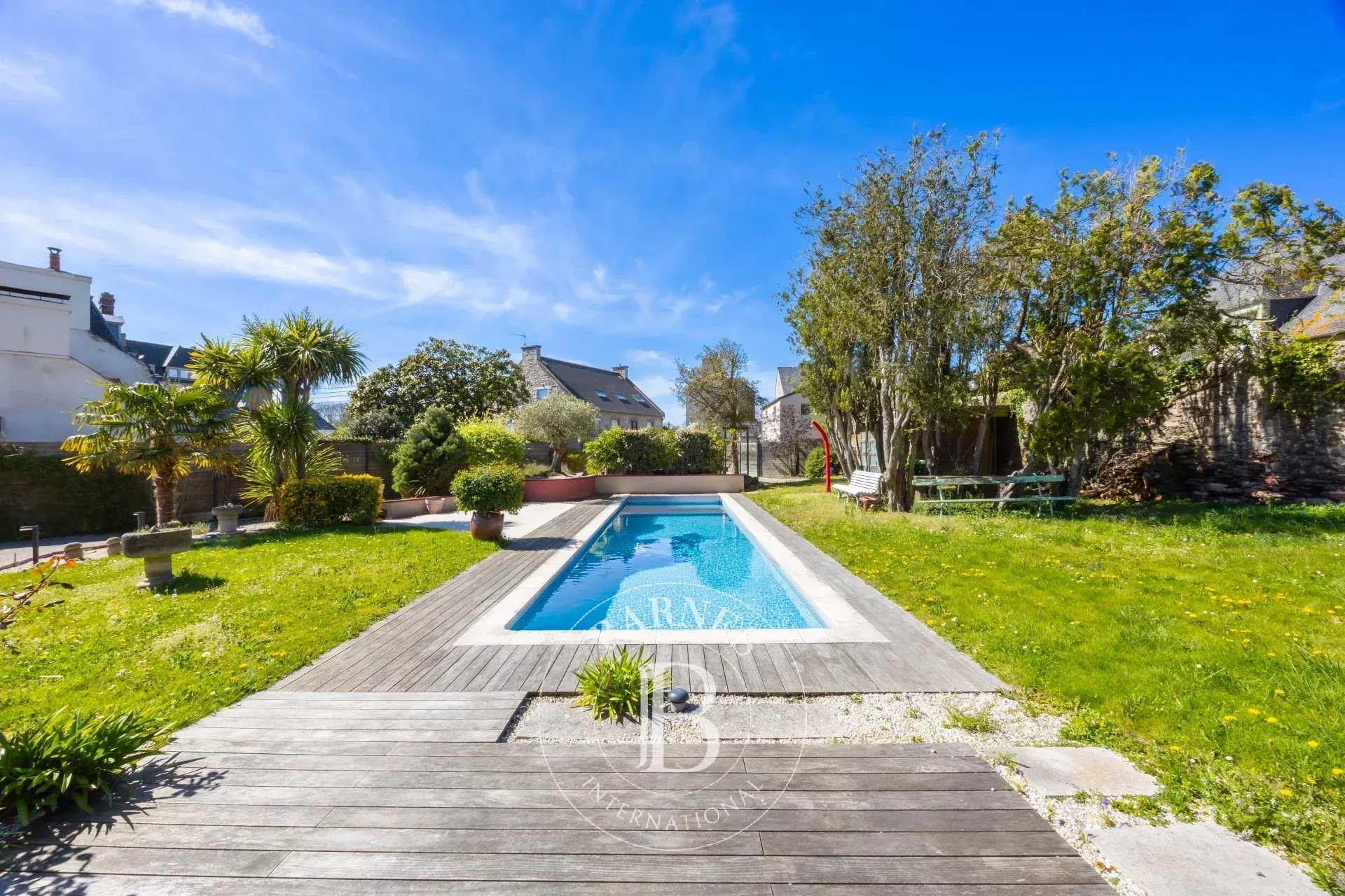 Saint-Malo  - Maison 10 Pi&egrave;ces 5 Chambres