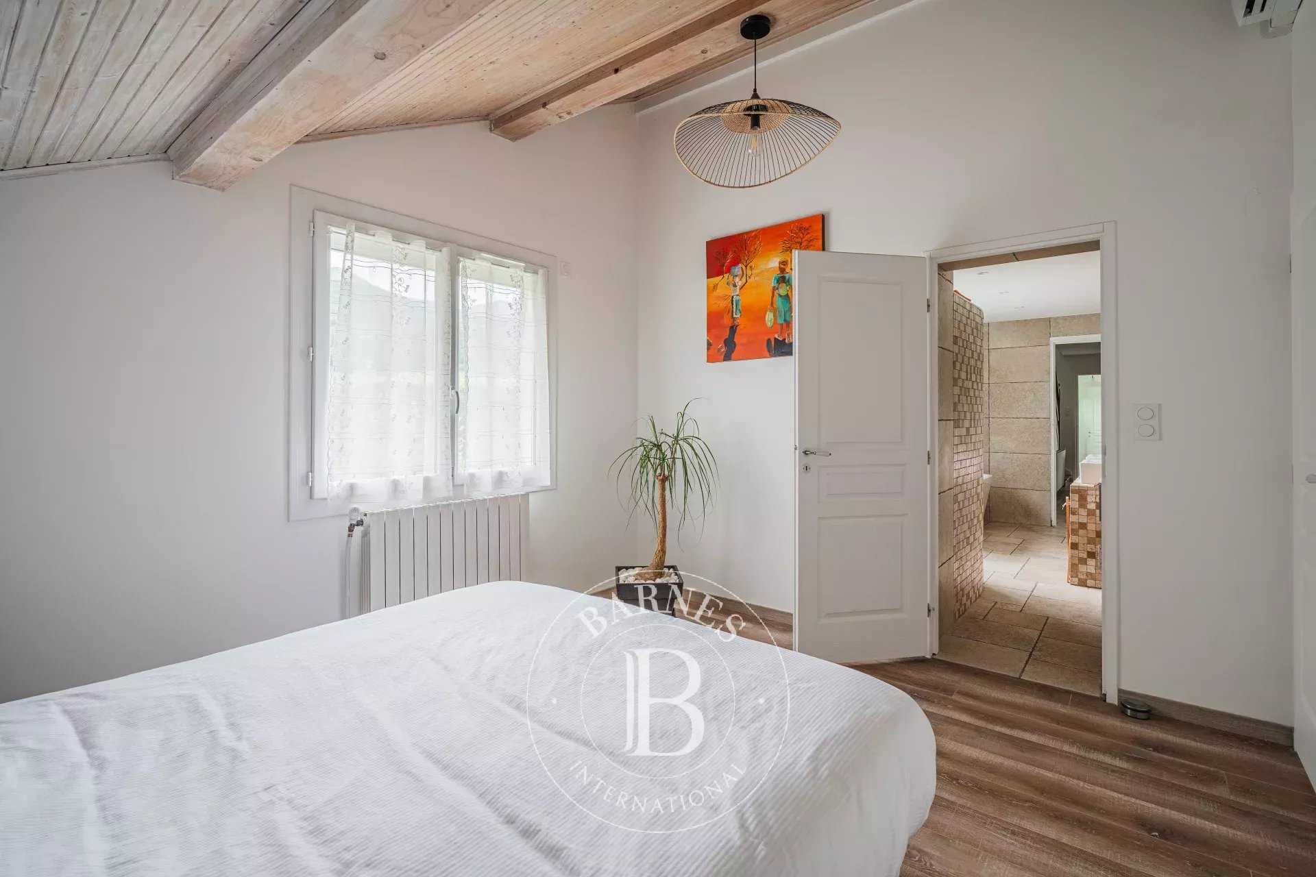 Coublevie  - Maison 9 Pi&egrave;ces 4 Chambres