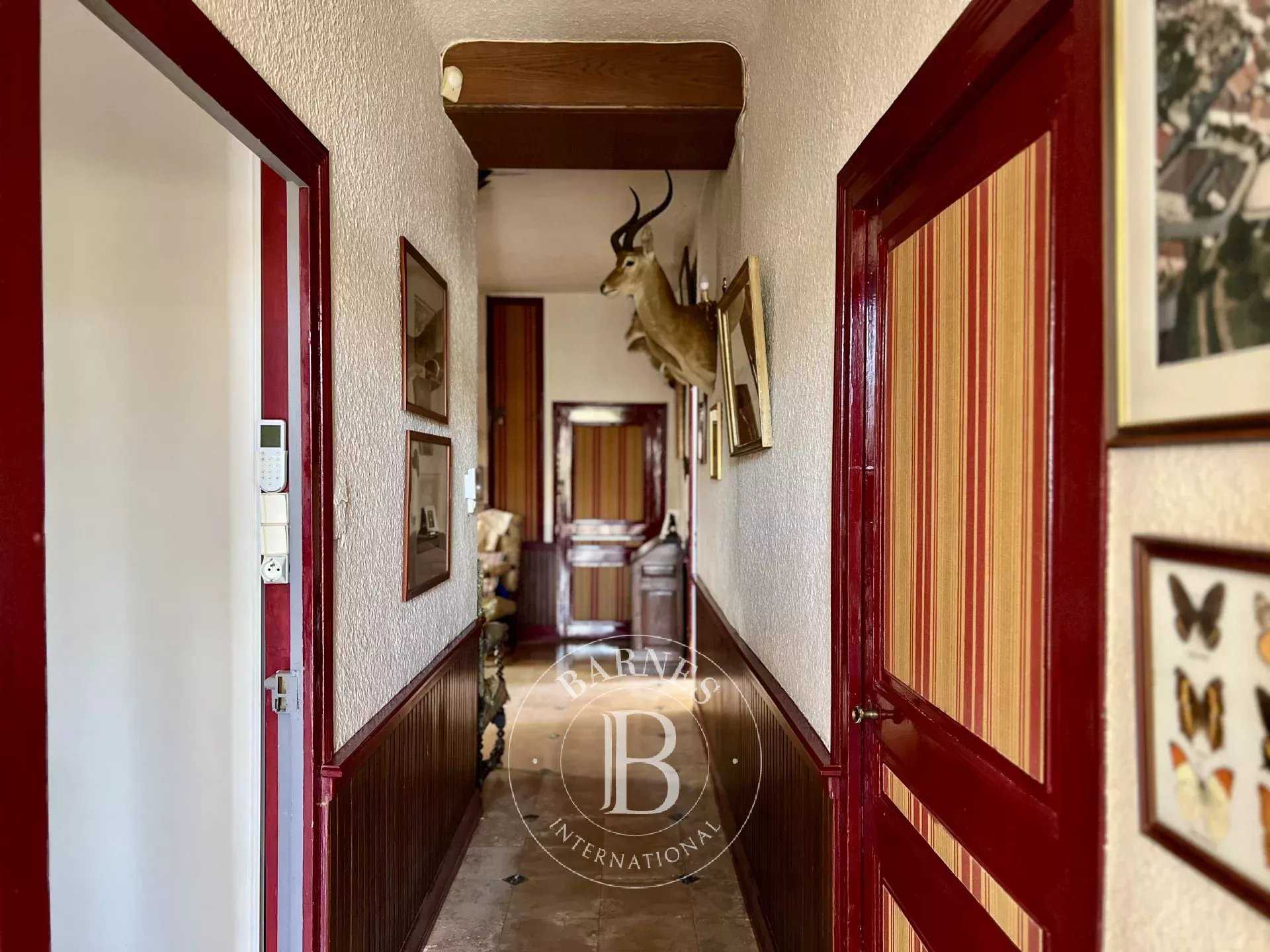 Beaune  - House 7 Bedrooms