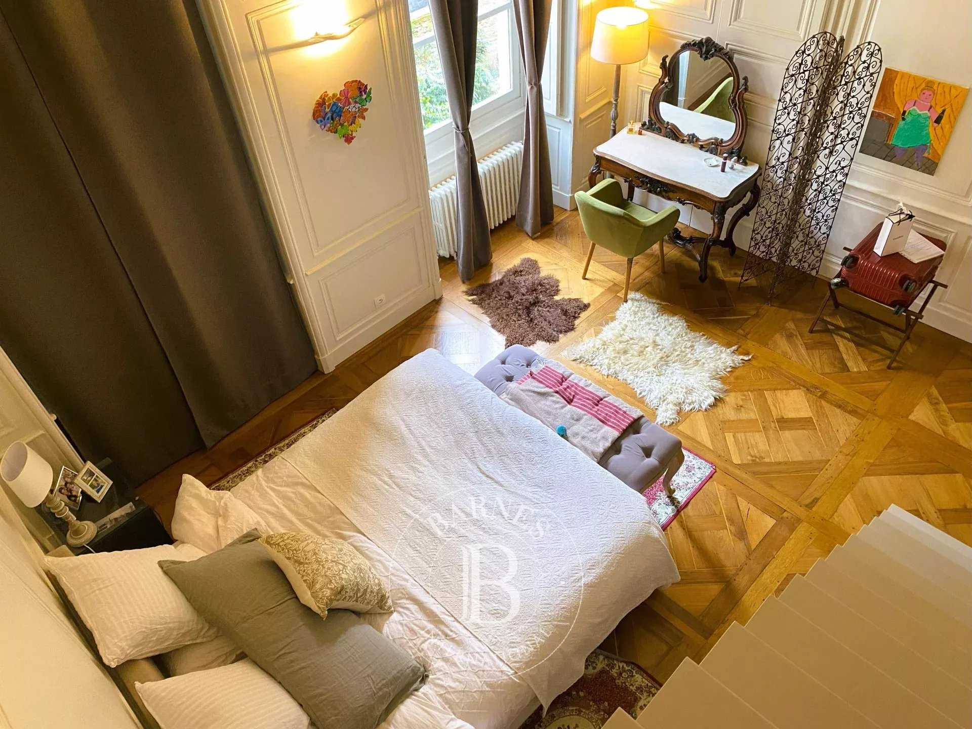 Rennes  - Apartment 5 Bedrooms