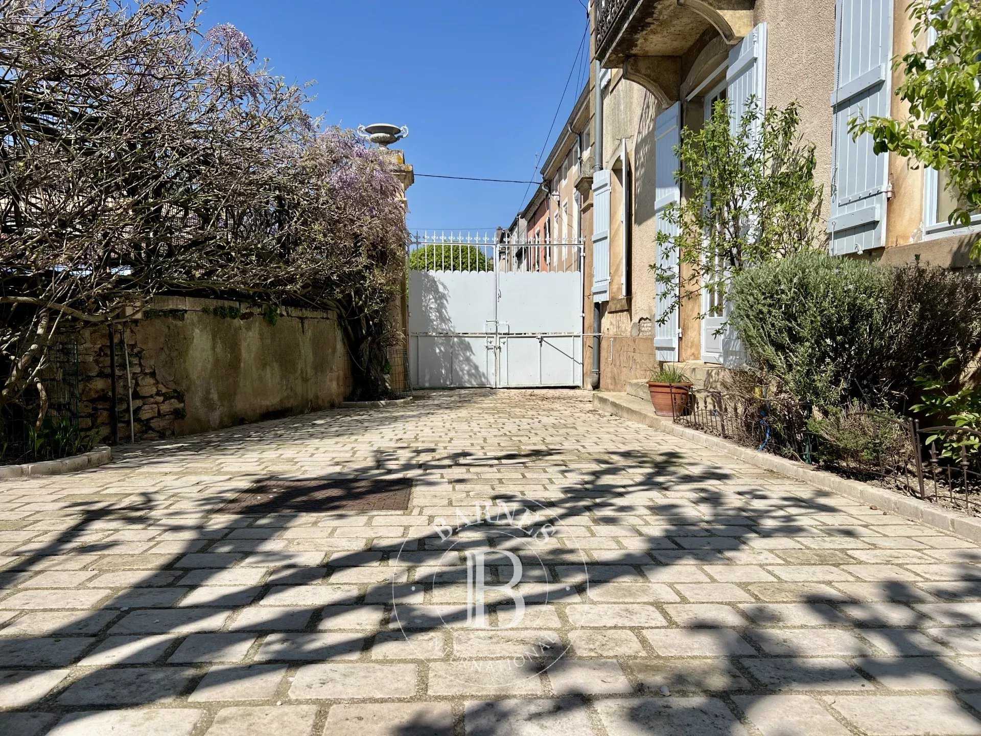 Beaune  - House 7 Bedrooms