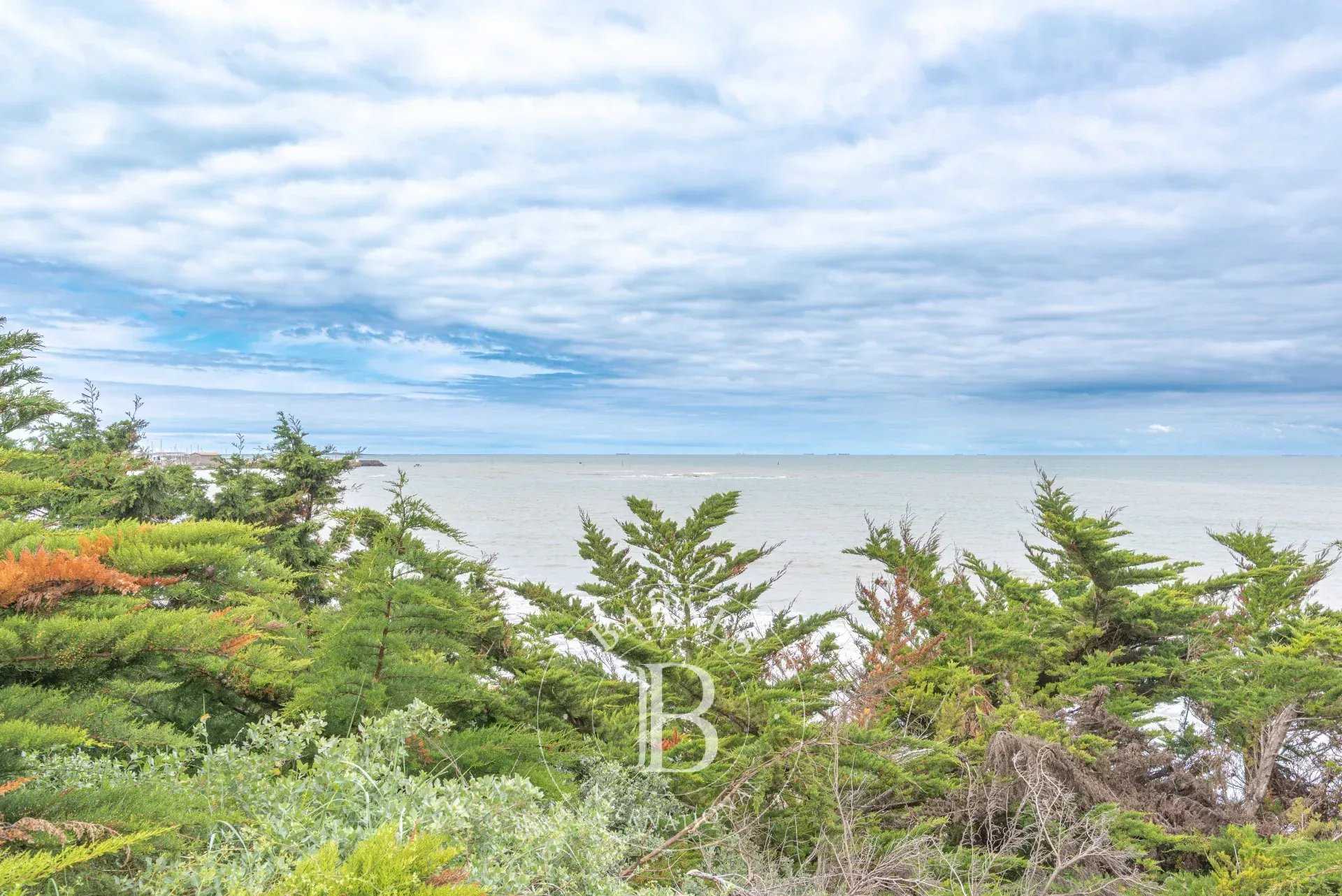 Noirmoutier-en-l'Île  - Property 4 Bedrooms
