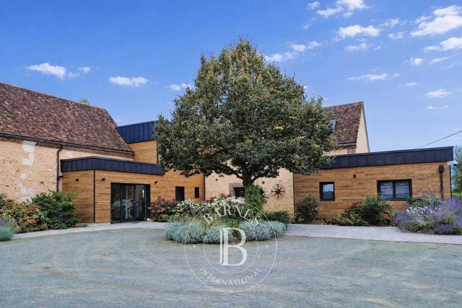 Nogent-le-Rotrou  - Maison 12 Pi&egrave;ces 6 Chambres