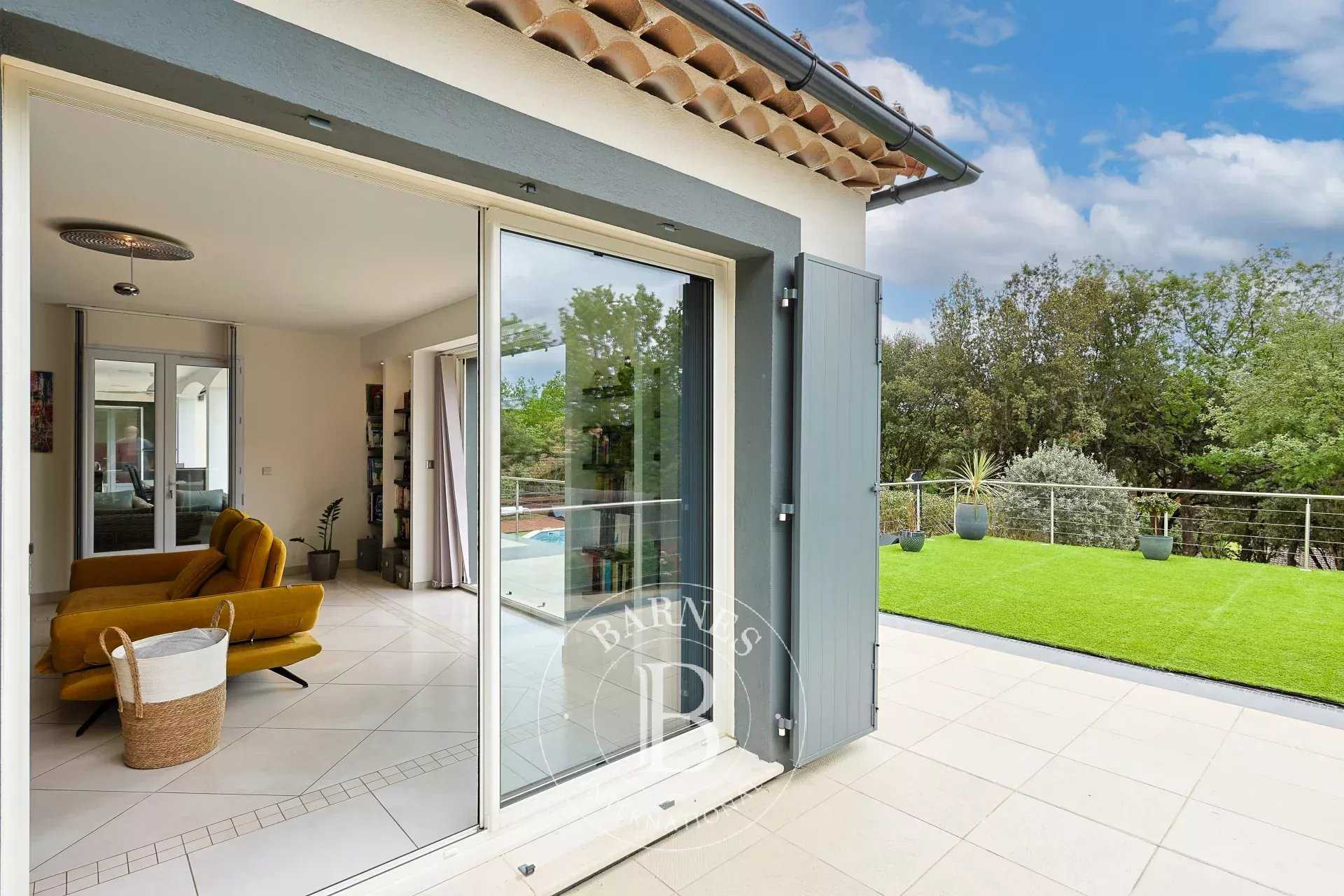 Saint-Maximin-la-Sainte-Baume  - Villa 7 Pièces 4 Chambres