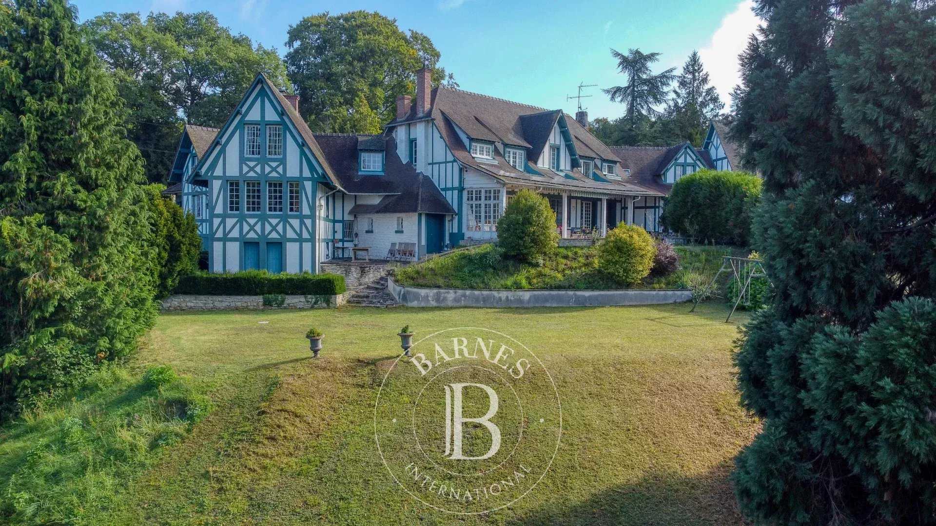 Chantilly  - House 6 Bedrooms