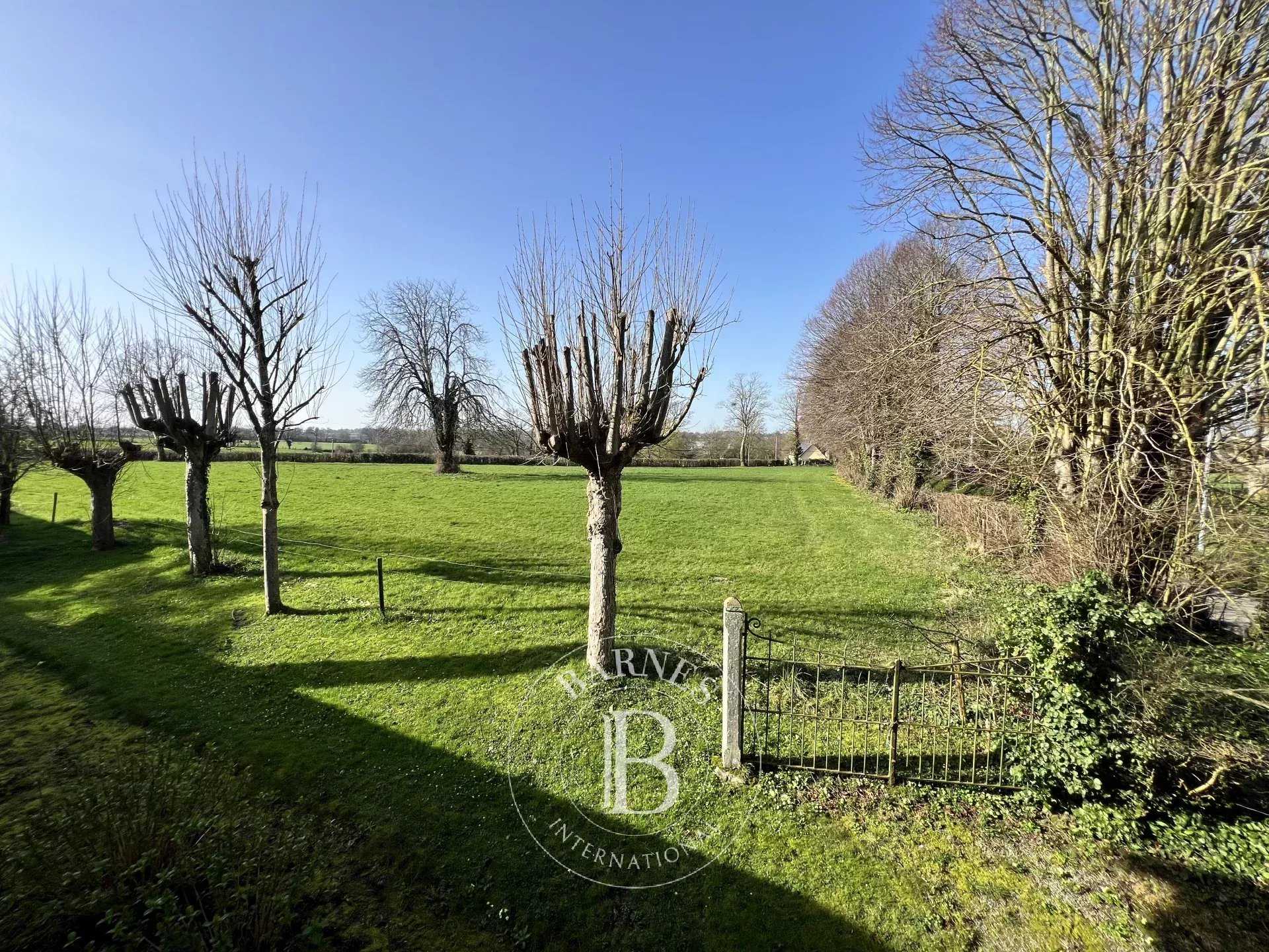 Quettreville-sur-Sienne  - Propriété 20 Pi&egrave;ces