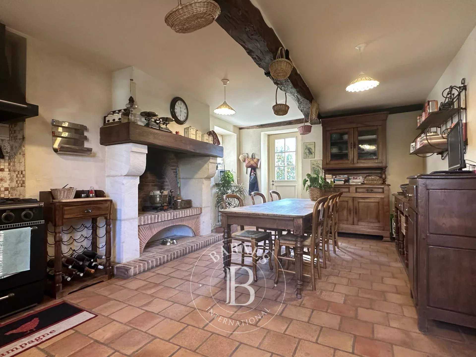 Roinvilliers  - Maison 7 Pièces 4 Chambres