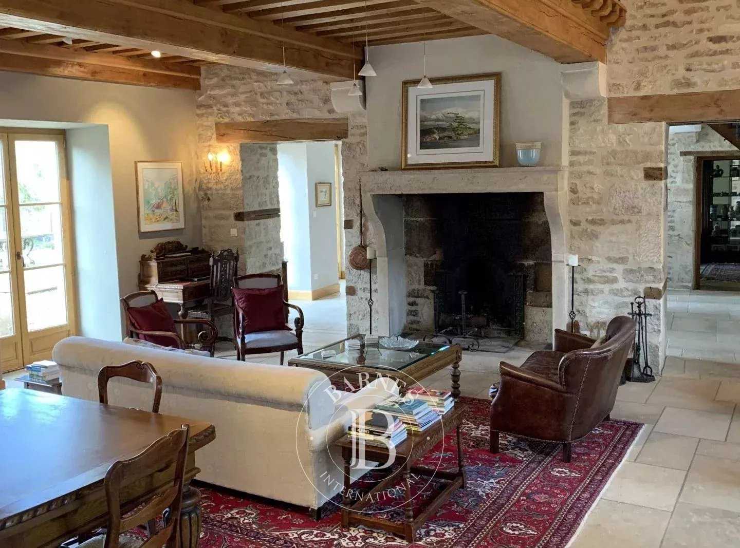 Mont-Saint-Jean  - Maison de village 13 Pi&egrave;ces 5 Chambres