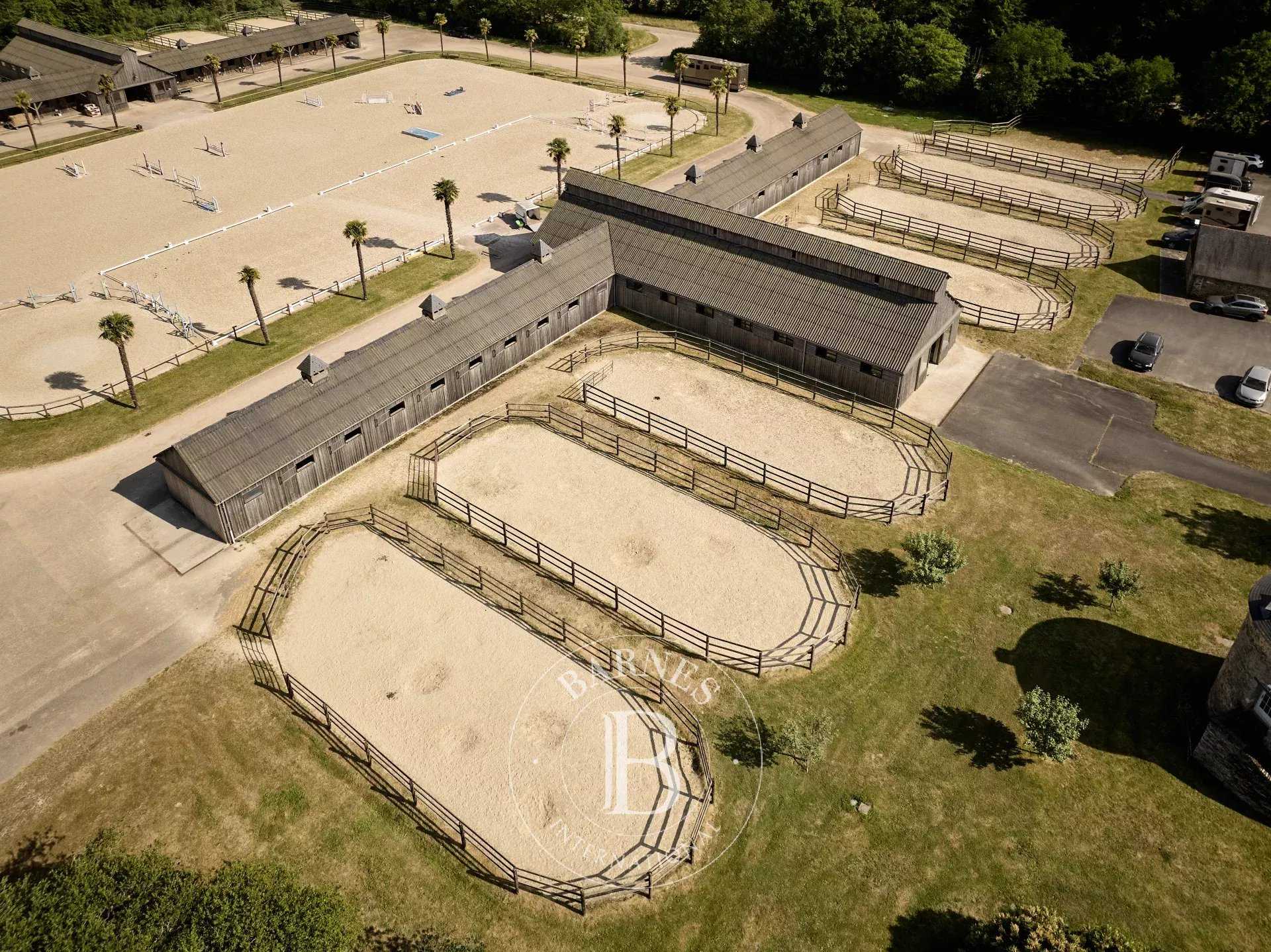 Nantes  - Domaine équestre 12 Pi&egrave;ces