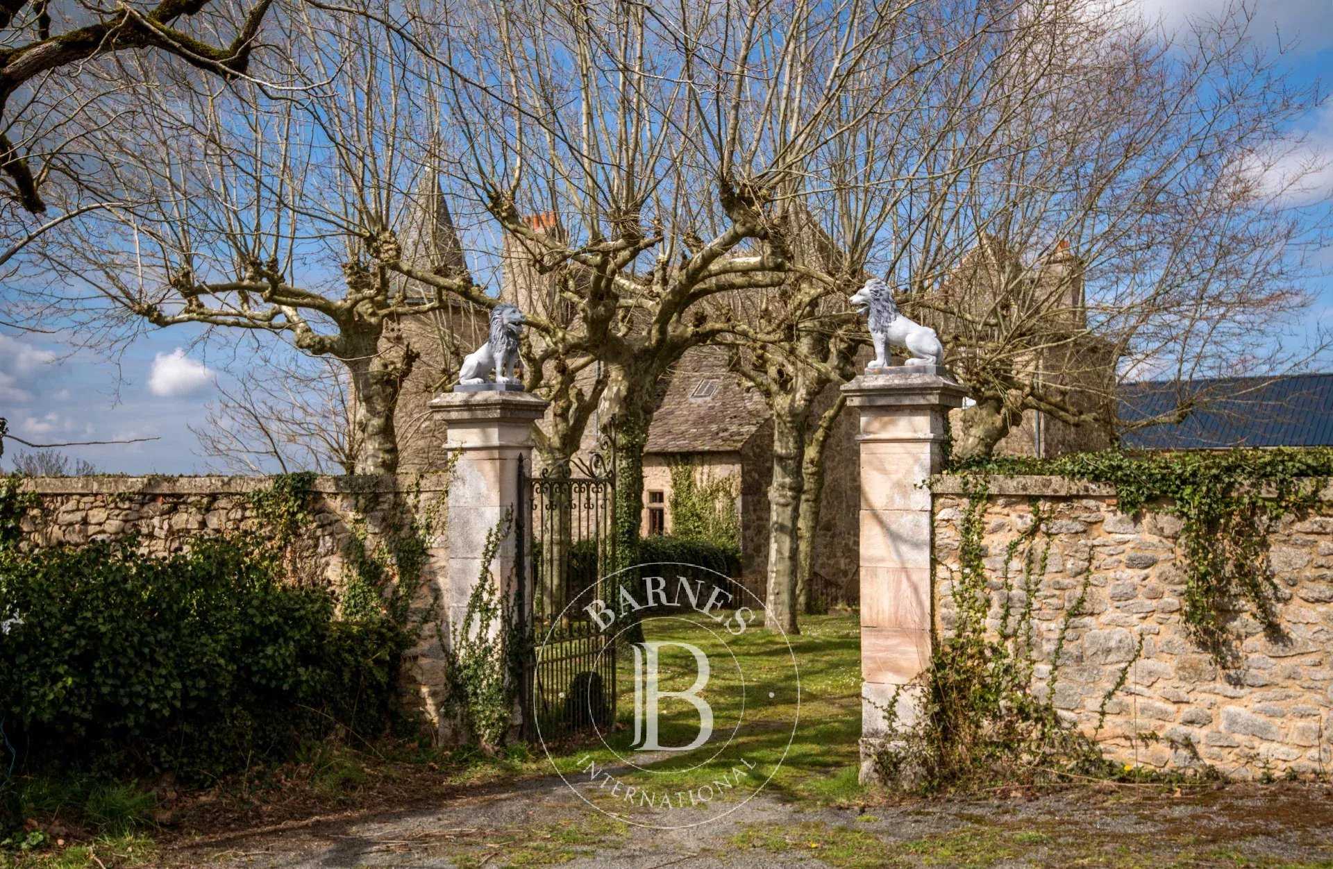 Rodez  - Castle 4 Bedrooms