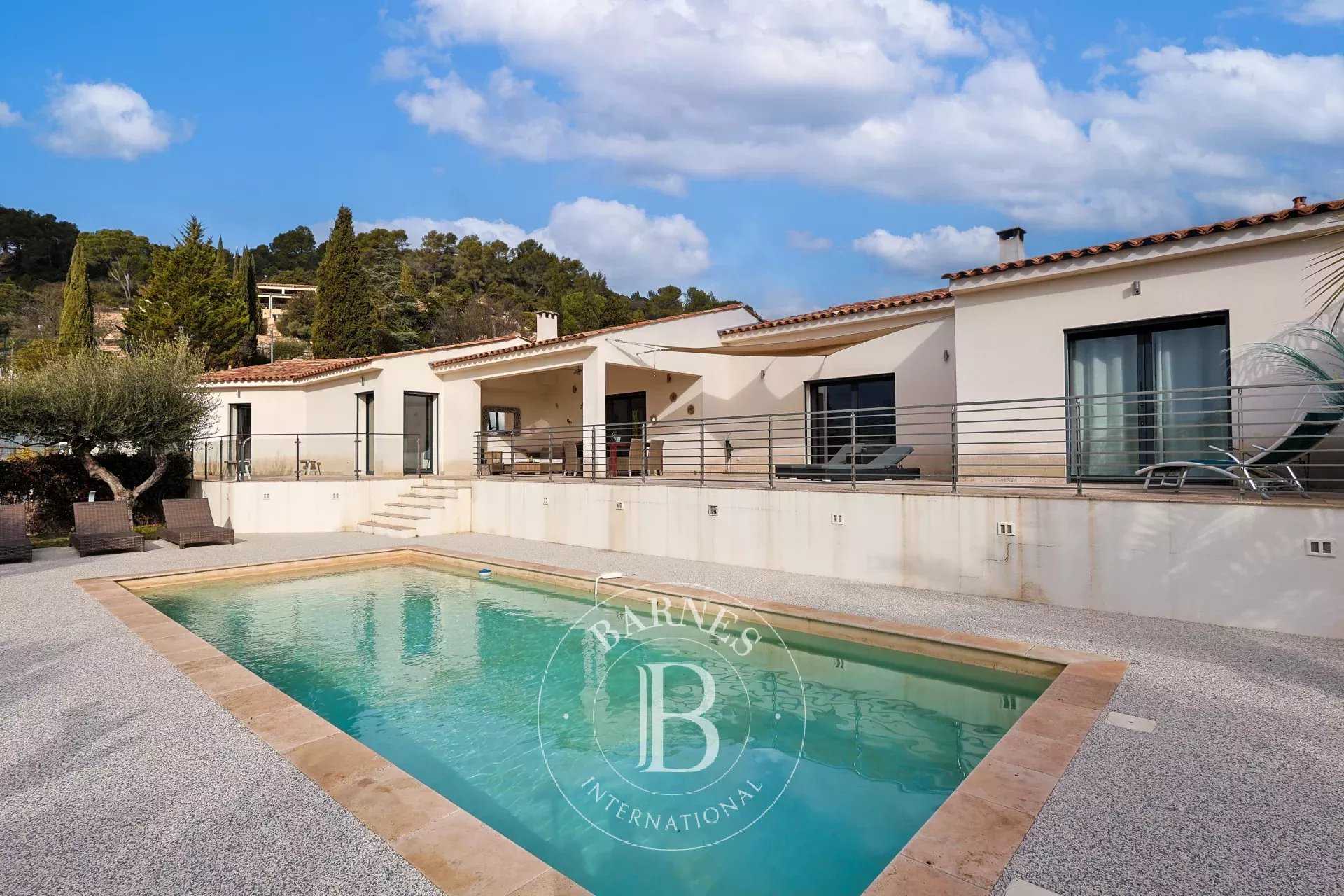 Cotignac  - Villa 5 Pièces 3 Chambres