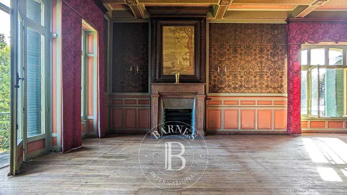 Auray  - Château 20 Pi&egrave;ces 11 Chambres