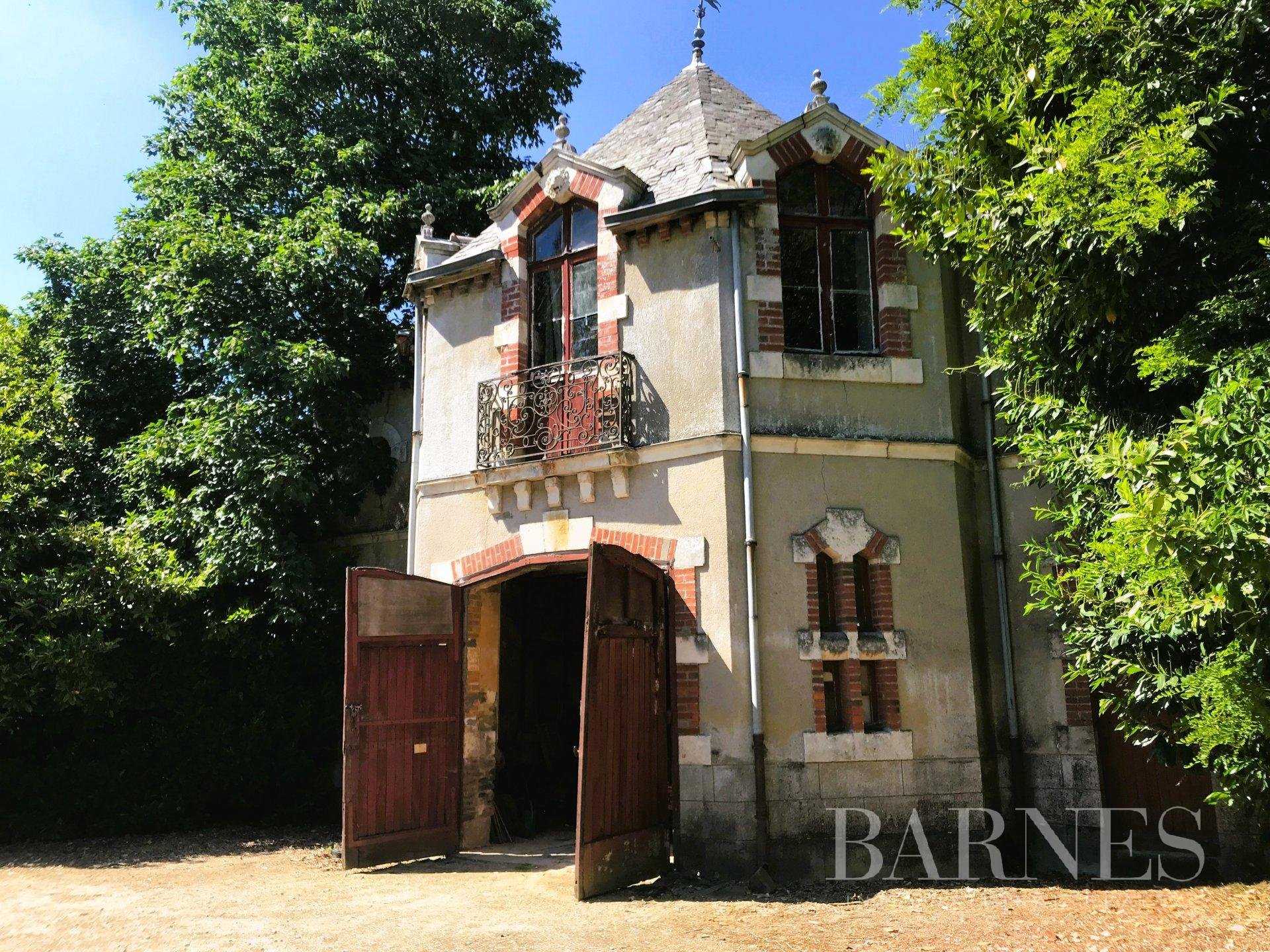 Rennes  - Château 15 Pièces 9 Chambres