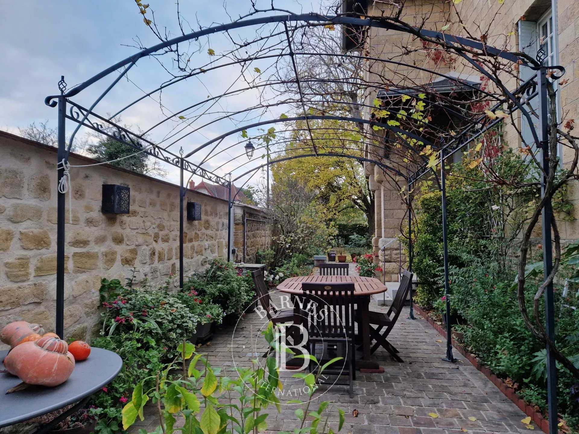 Cergy  - House 5 Bedrooms